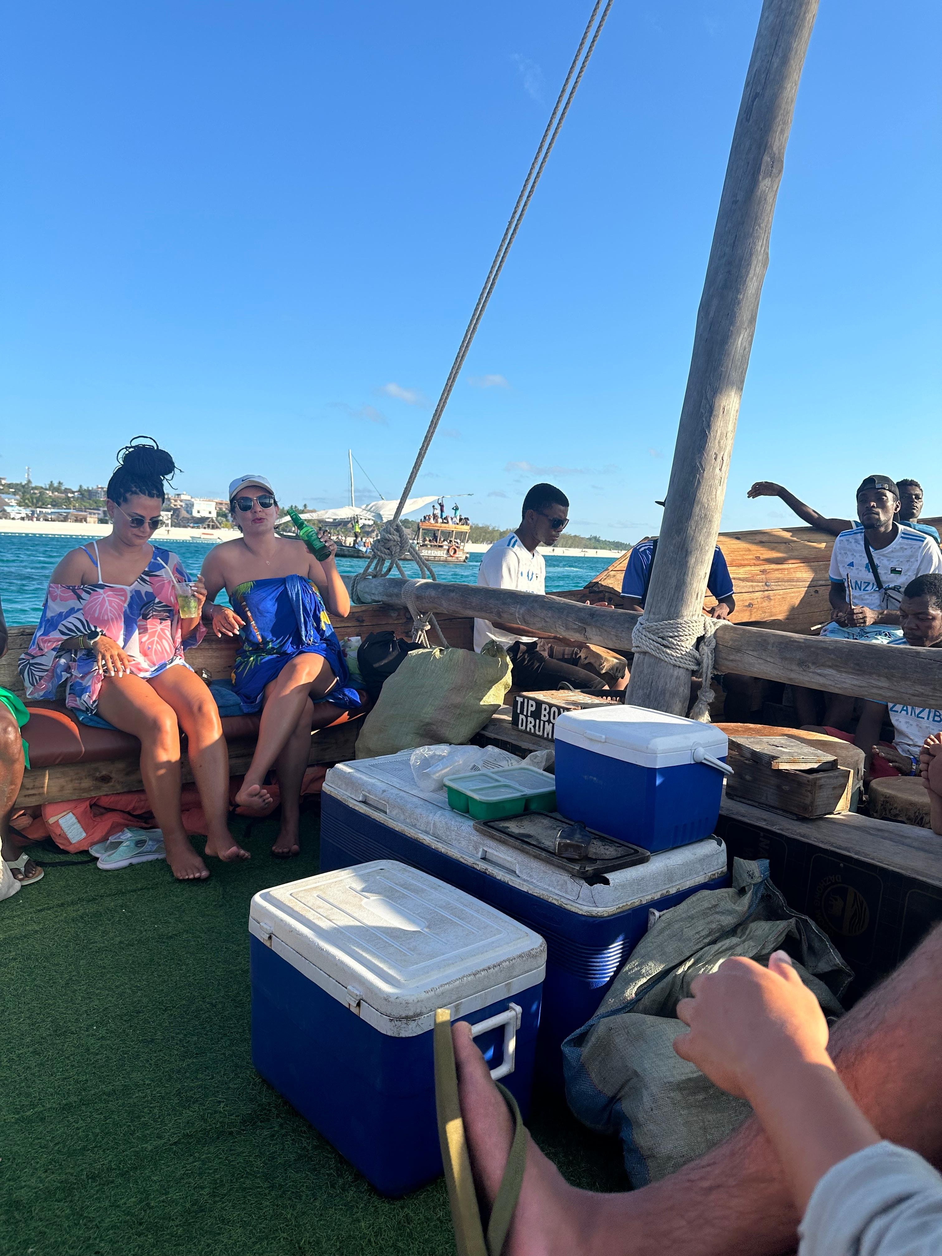 Zanzibar: Mnemba Island Dolphin Swim & Snorkel Adventure