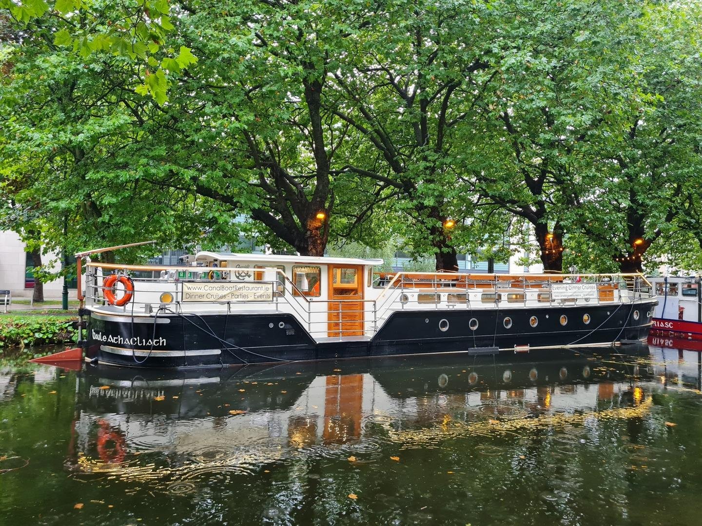 Dublin Grand Canal Evening Dinner Cruise