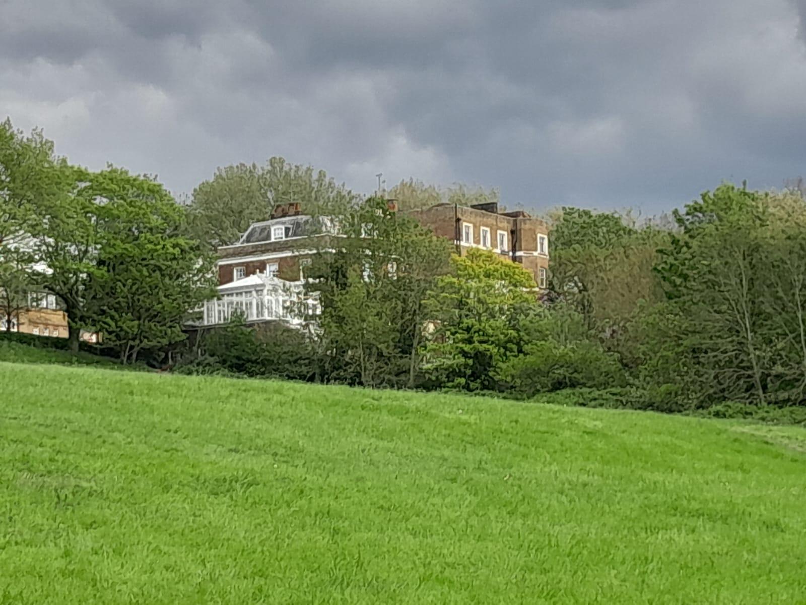 Private London: Kew Gardens, Richmond & Ted Lasso Tour
