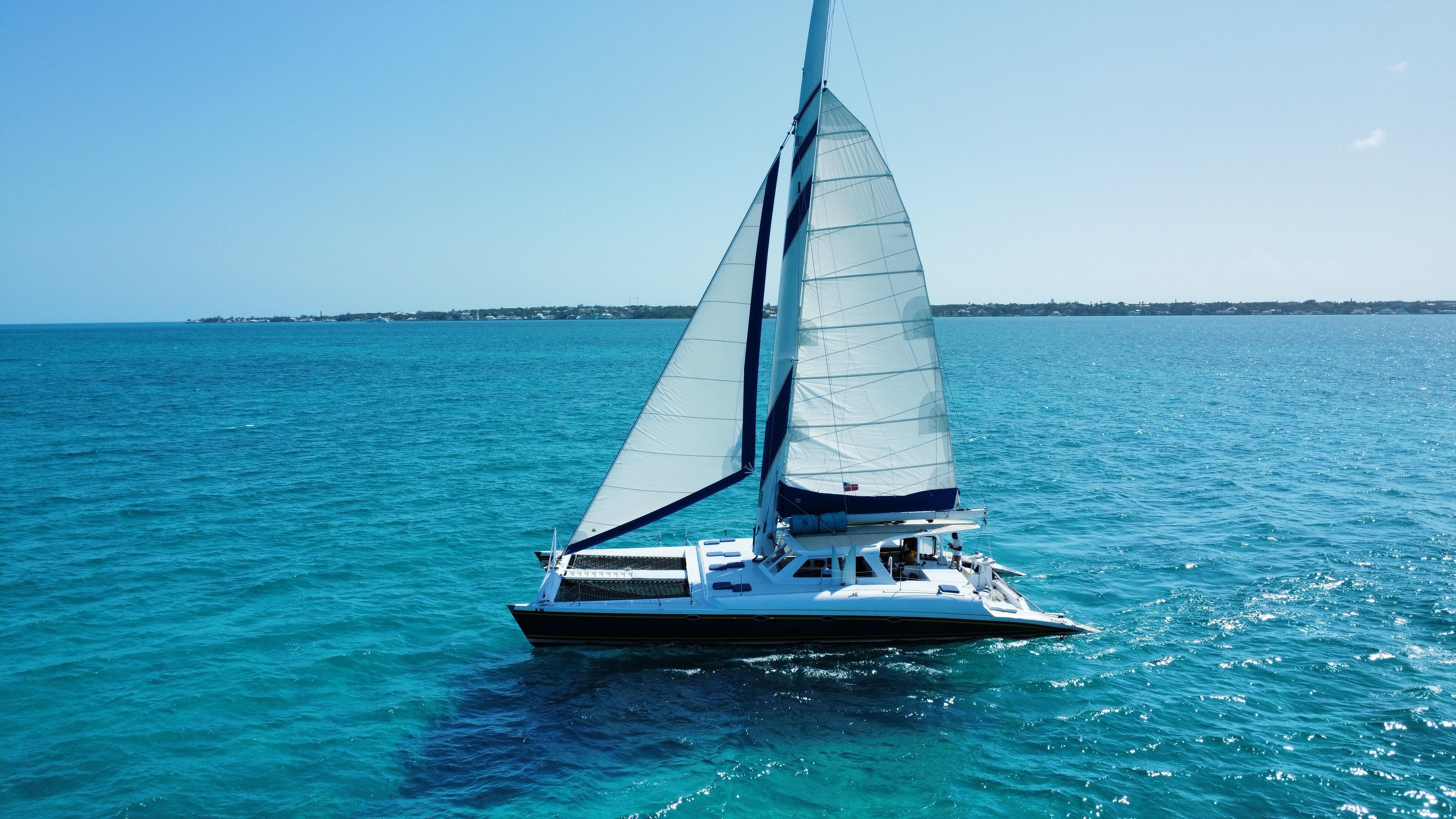 Bahamas Swimming Pigs, Snorkeling & Rum Cruise
