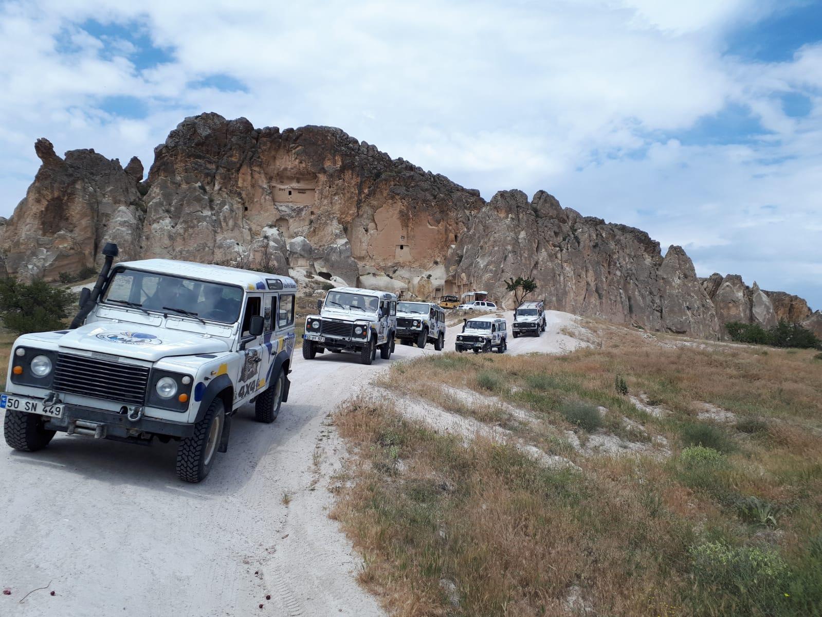 Cappadocia Off-Road Jeep Safari with Champagne Toast