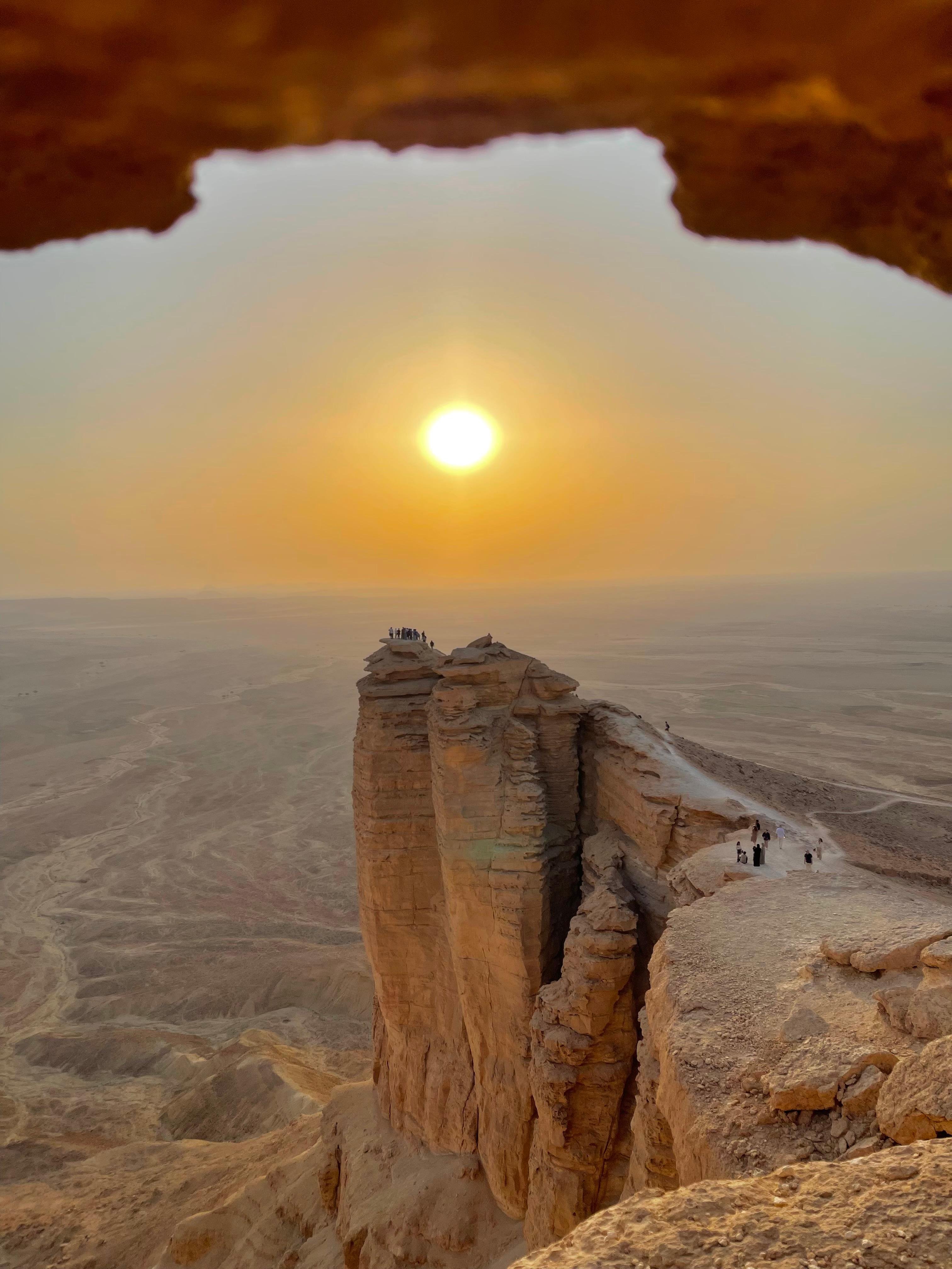 Edge of the World Sunset 4x4 Adventure from Riyadh