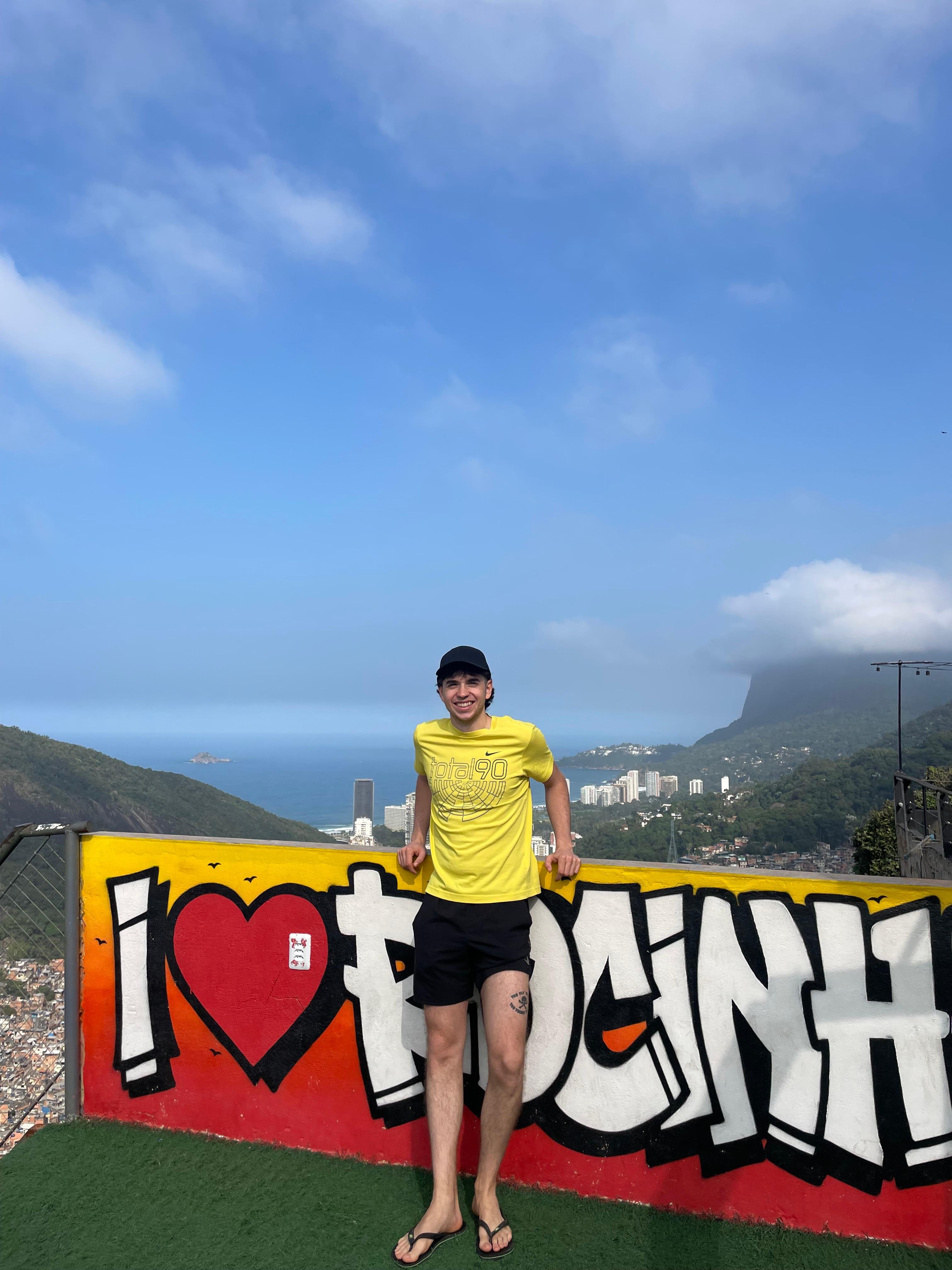 Rocinha Favela 3-Hour Walking Tour with a Local Guide