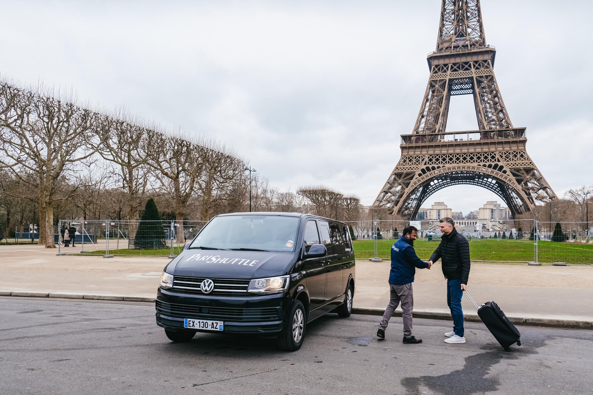 CDG Airport Private Transfer to Paris City