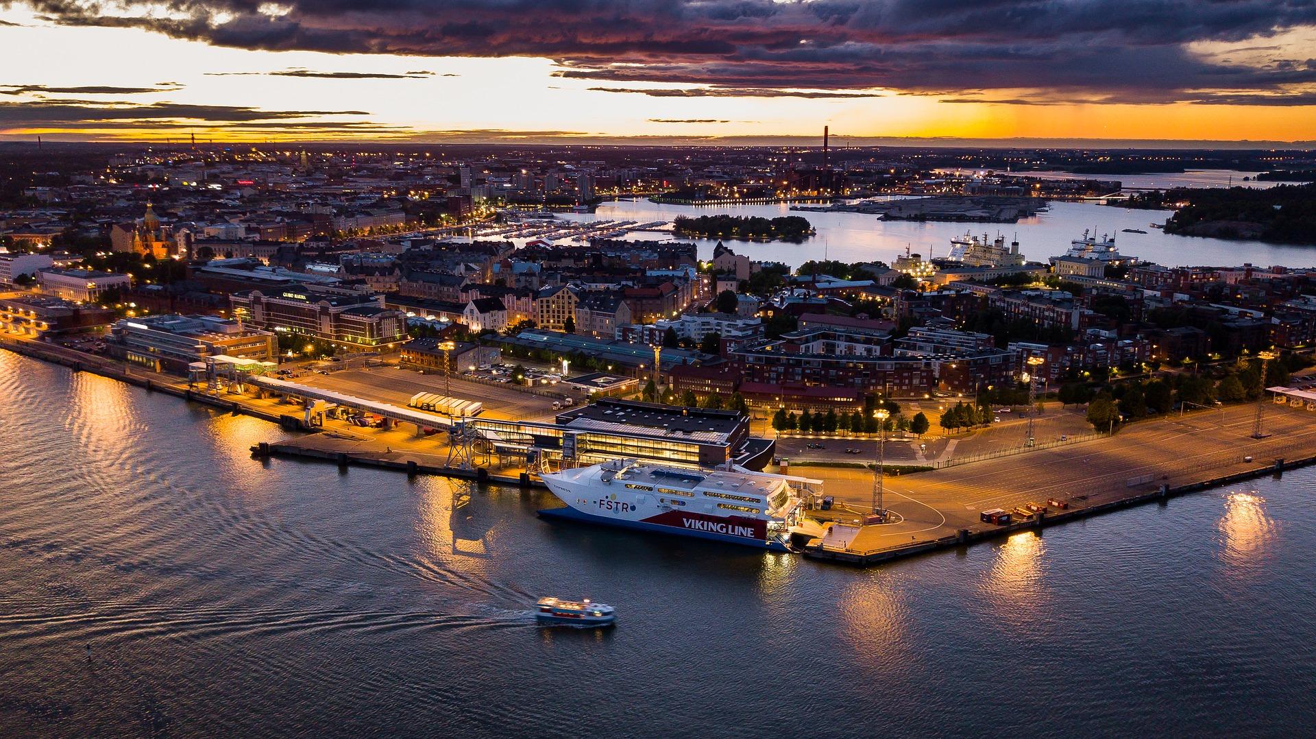 Tallinn to Helsinki: Private Day Trip by Ferry with VIP Guide