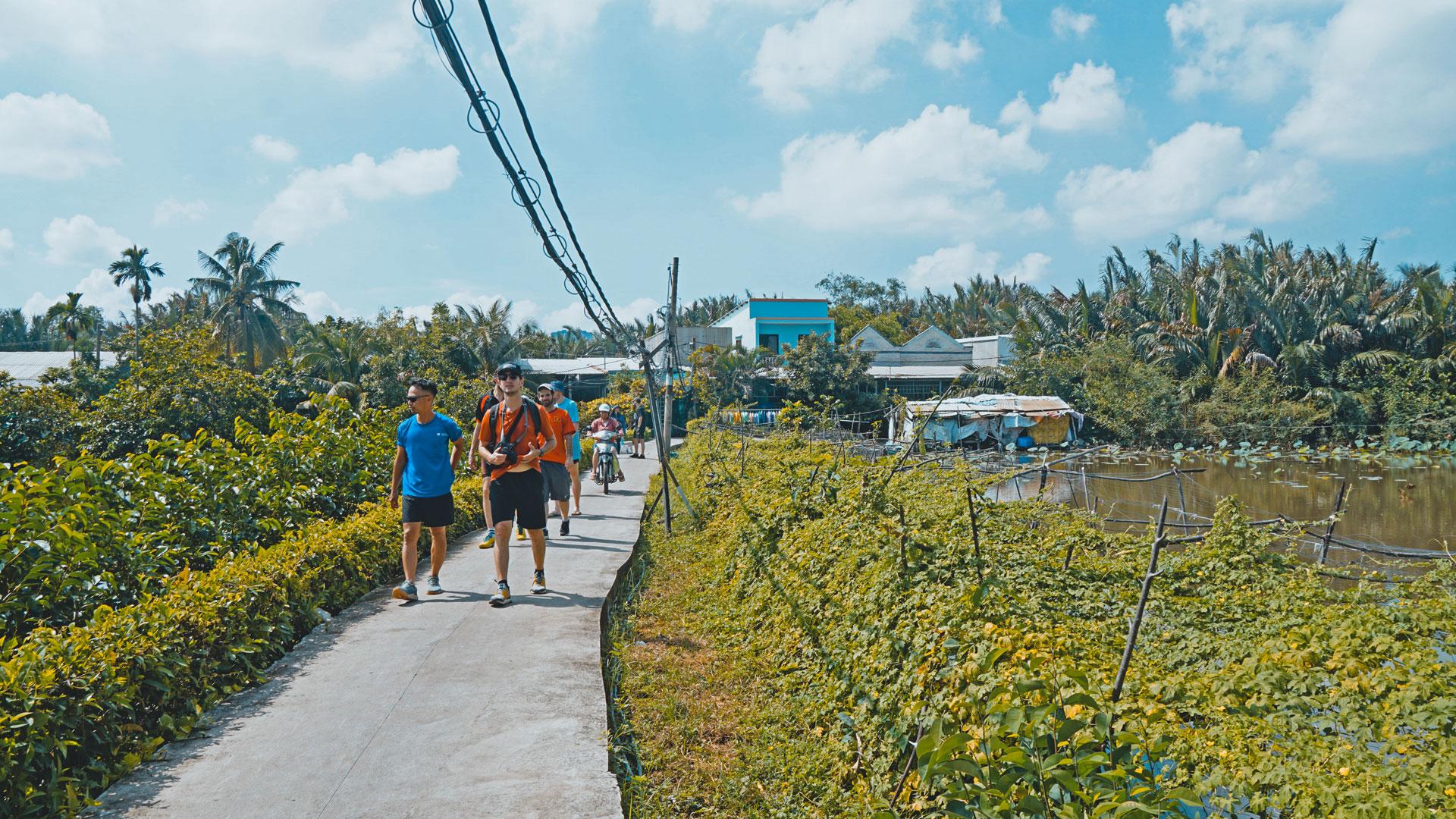 Saigon Secret Mekong: Half-Day Cycling Adventure on Thanh Da Island