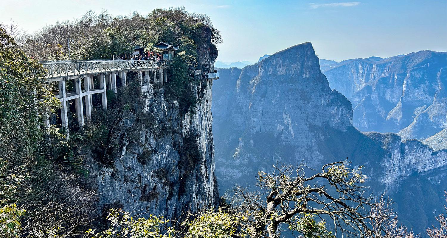 Zhangjiajie 1–2 Day All-Inclusive: Avatar Mountains, Glass Bridge & Tianmen