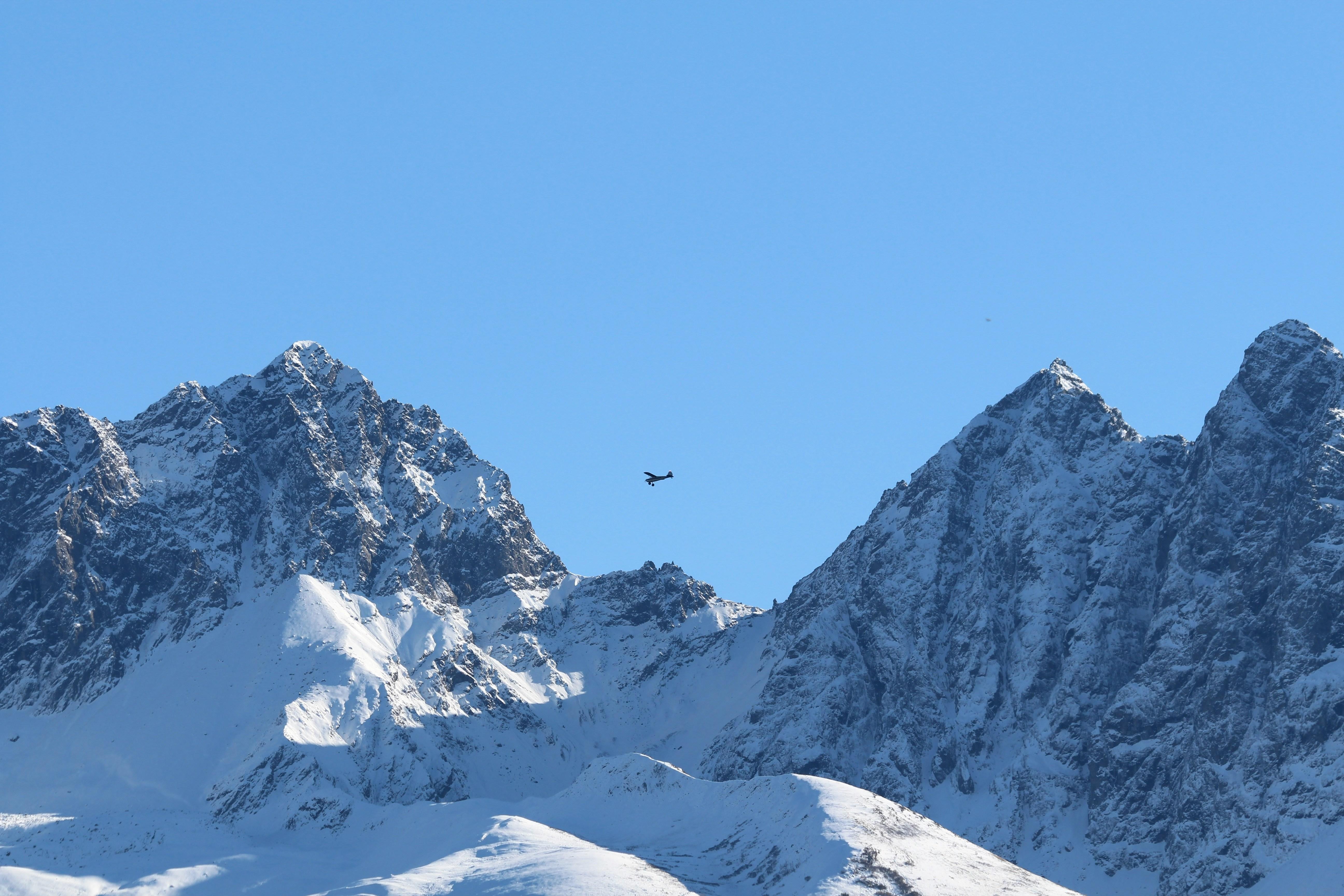 Everest Base Camp Helicopter Expedition with Breakfast