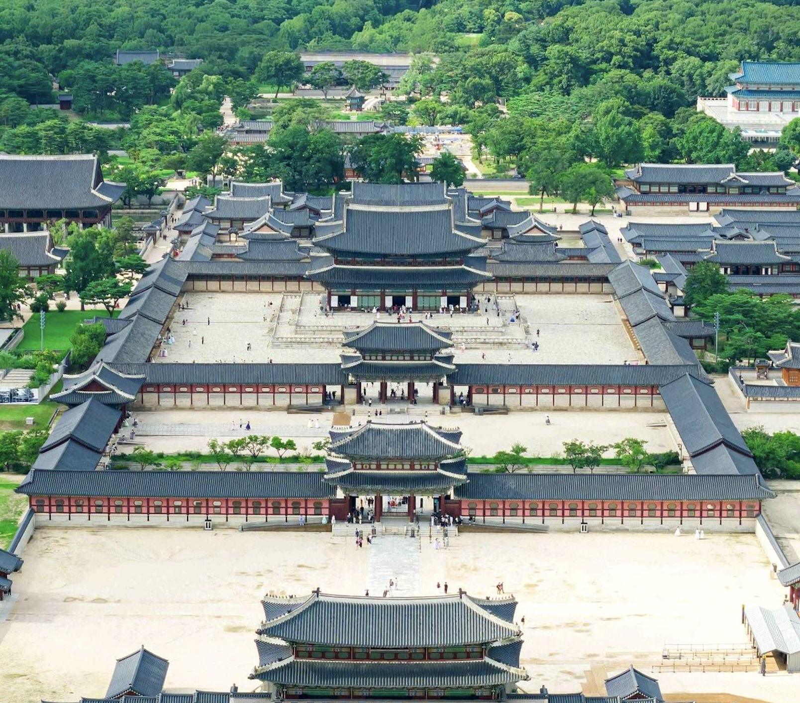 Hidden Royal Seoul: 3 Palaces & Secret Garden Full-Day Tour