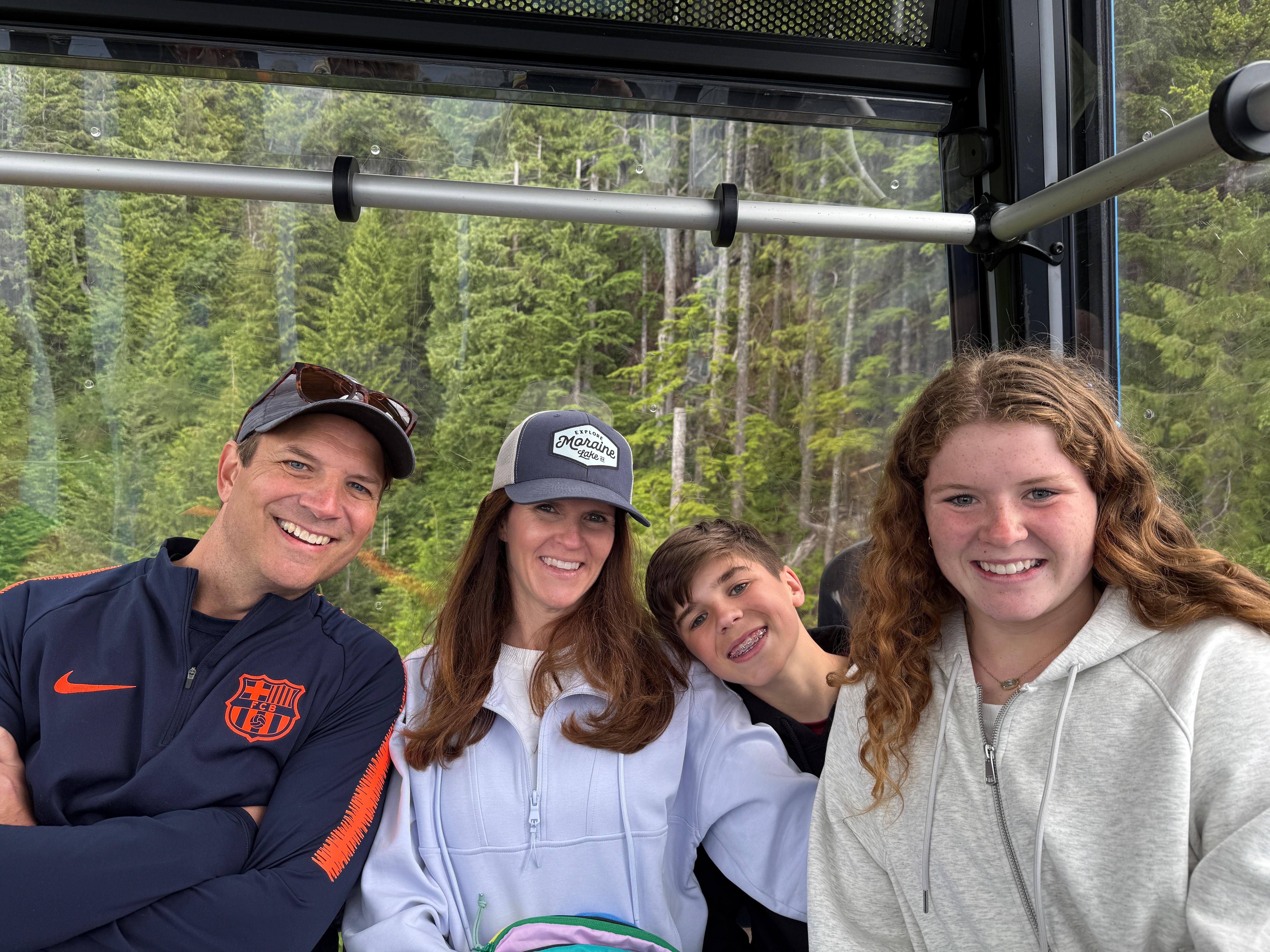 Private Vancouver & North Shore Custom Tour with Luggage Transfer