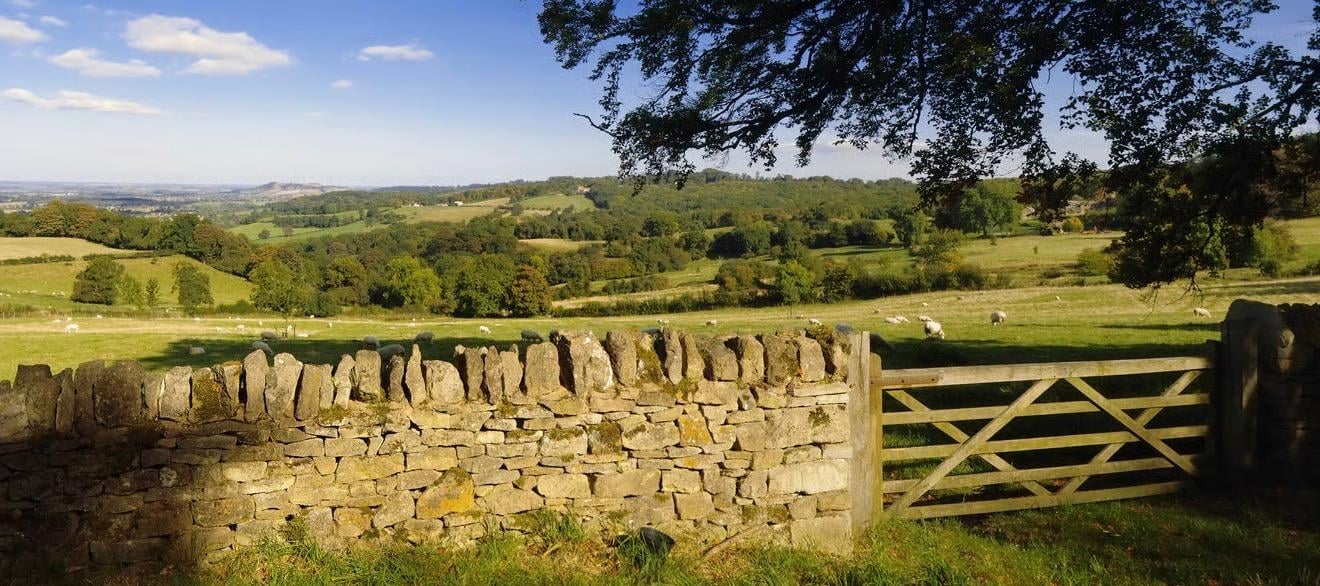 Private Cotswolds & Castle Combe Day Trip from Cardiff