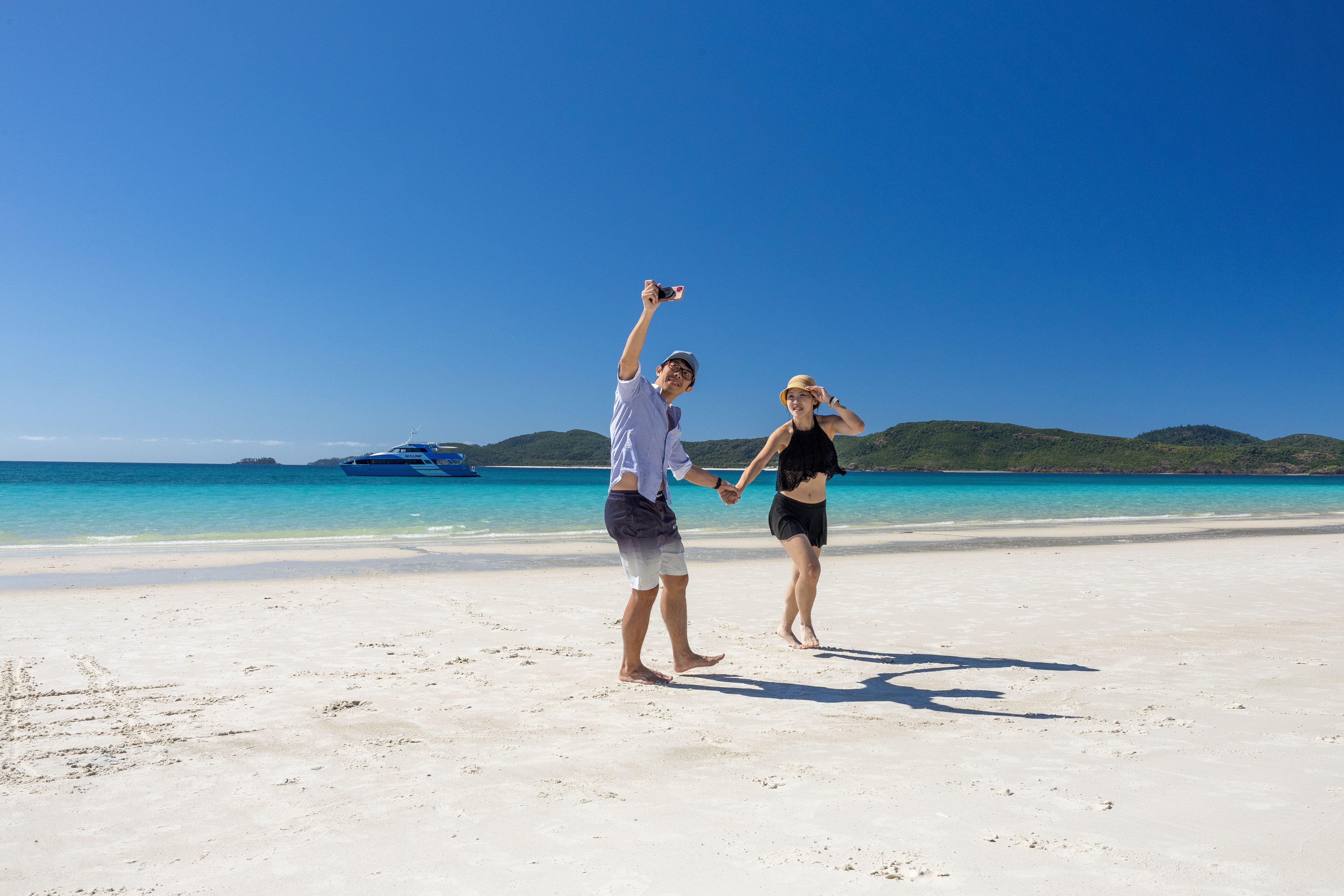 Whitehaven Beach & Hill Inlet Lookout Full-Day Catamaran Cruise