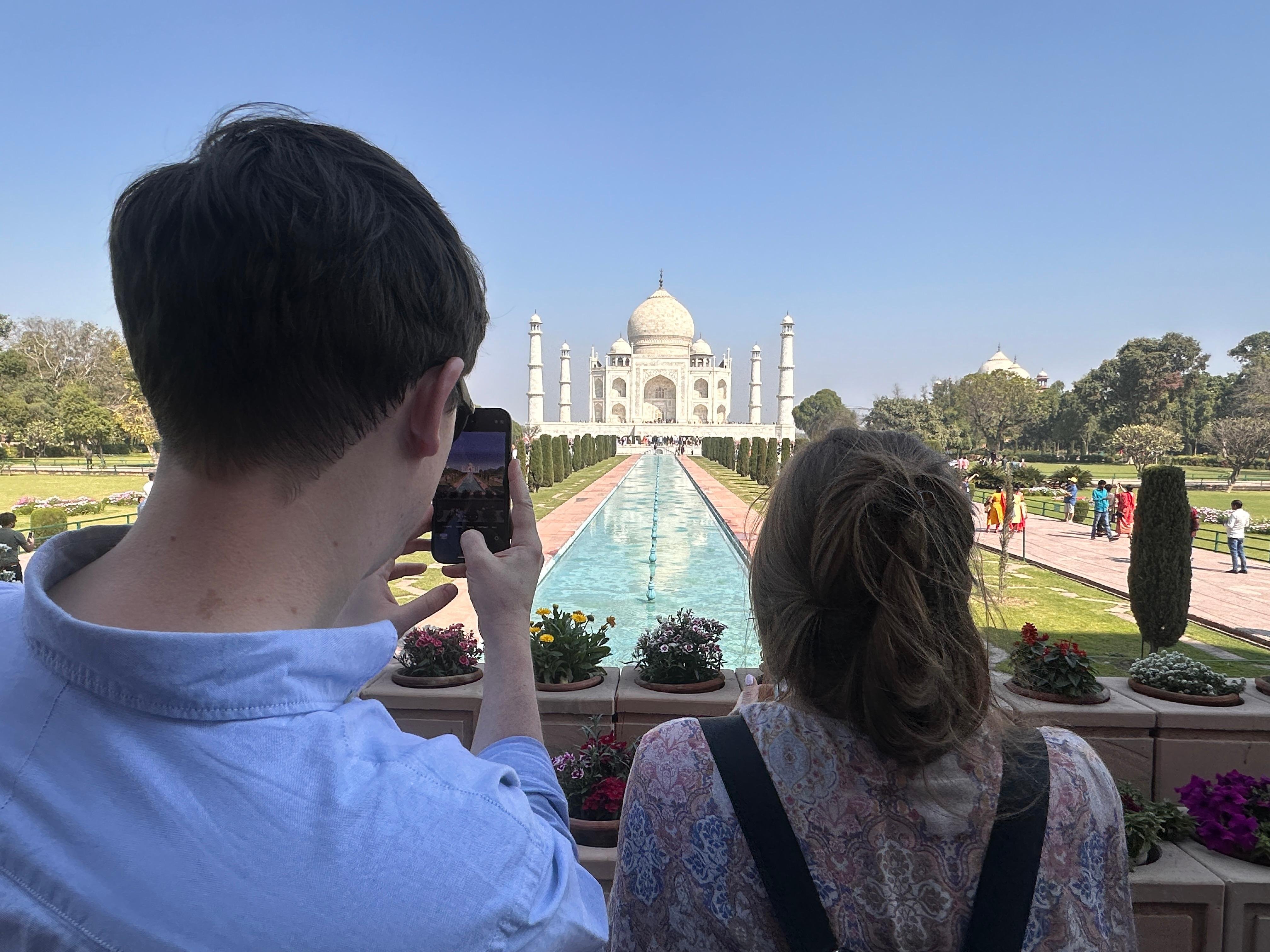 Delhi to Taj Mahal Sunrise & Agra Fort Private Day Tour