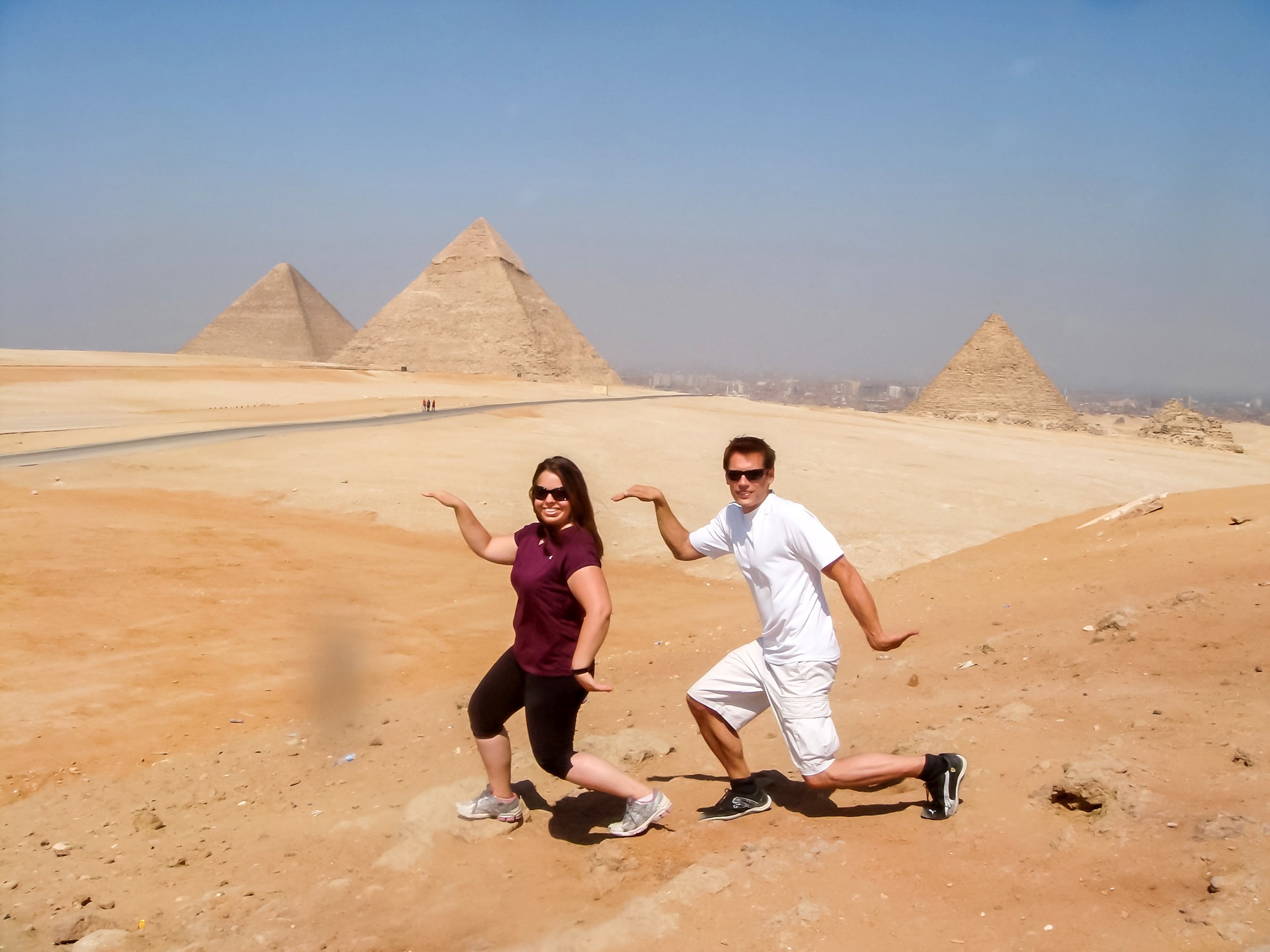 Cairo: Pyramids, Sakkara & Memphis Full-Day Expedition