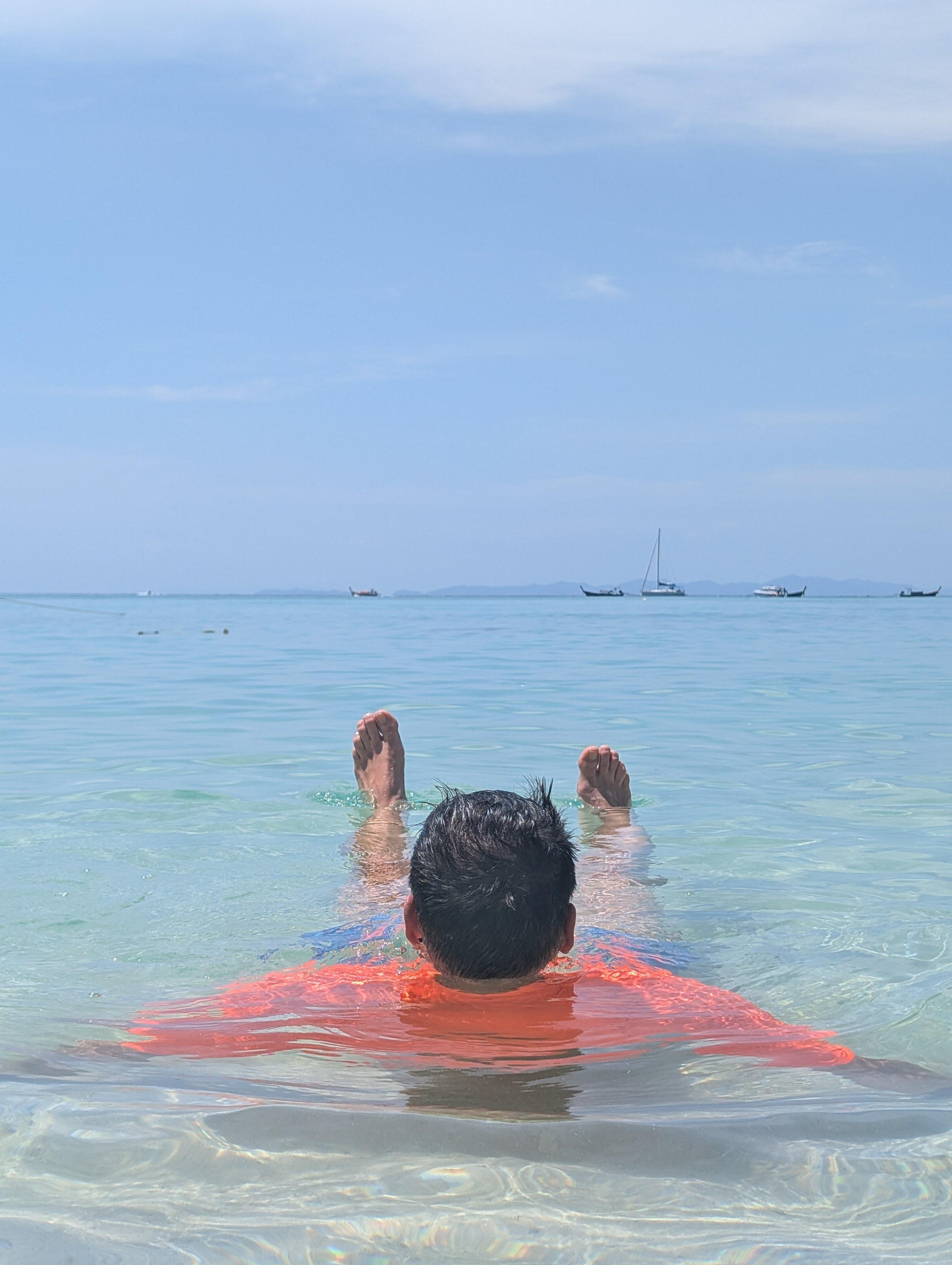 Krabi: Semi-Private Speedboat Tour to James Bond & Hong Islands