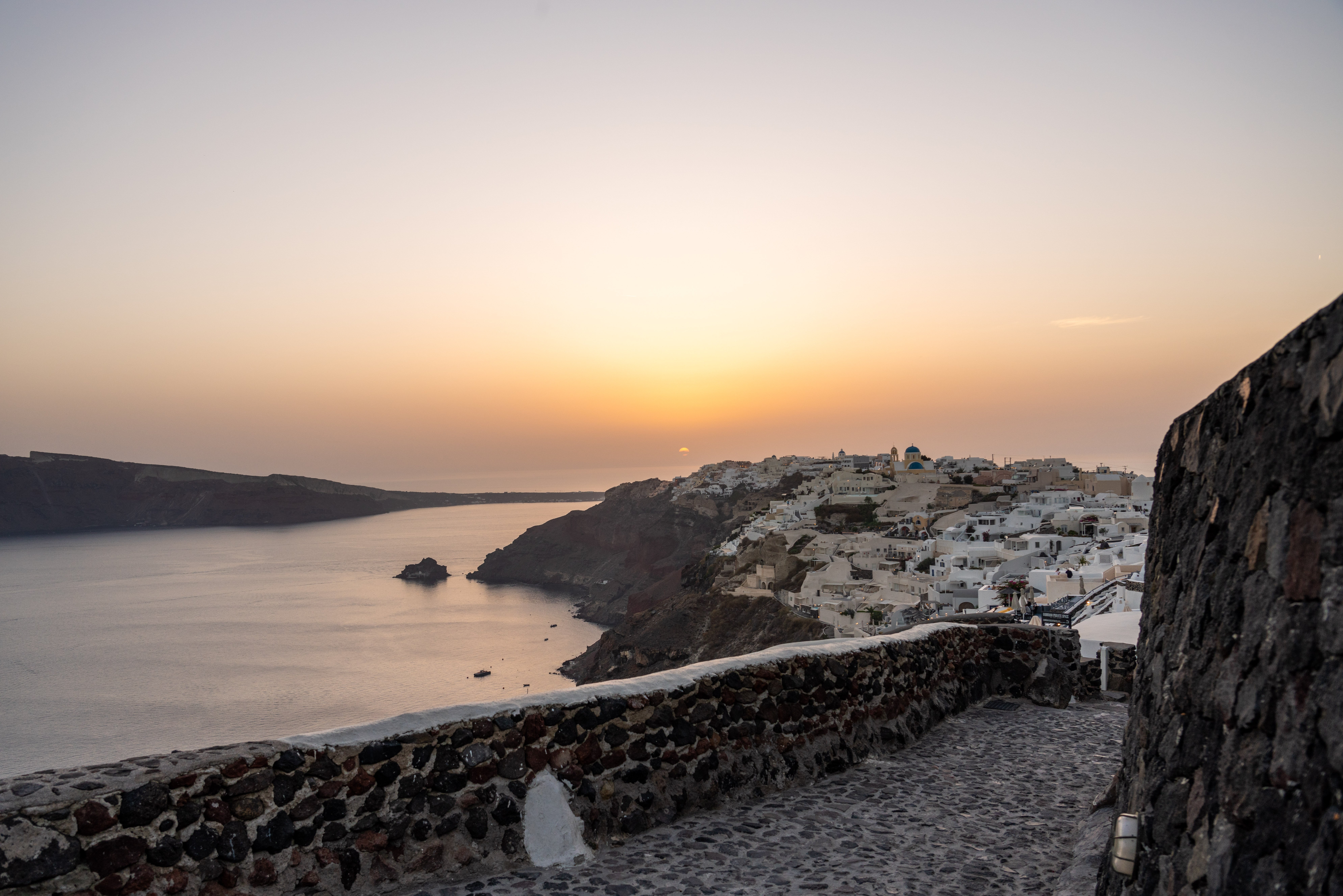 Santorini Volcanic Islands & Hot Springs Boat Cruise