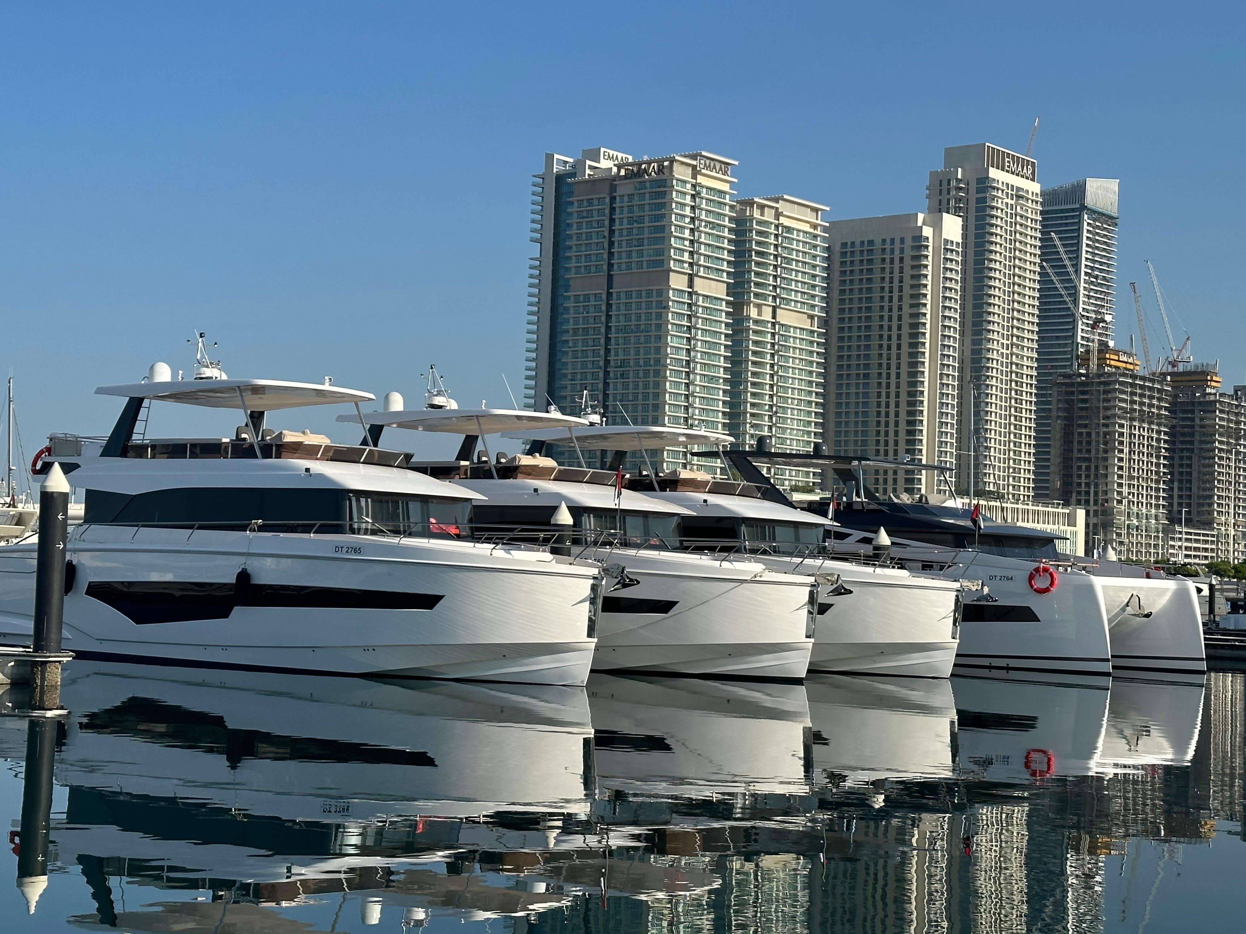 Dubai Luxury Yacht Cruise with Optional Live BBQ & Drinks