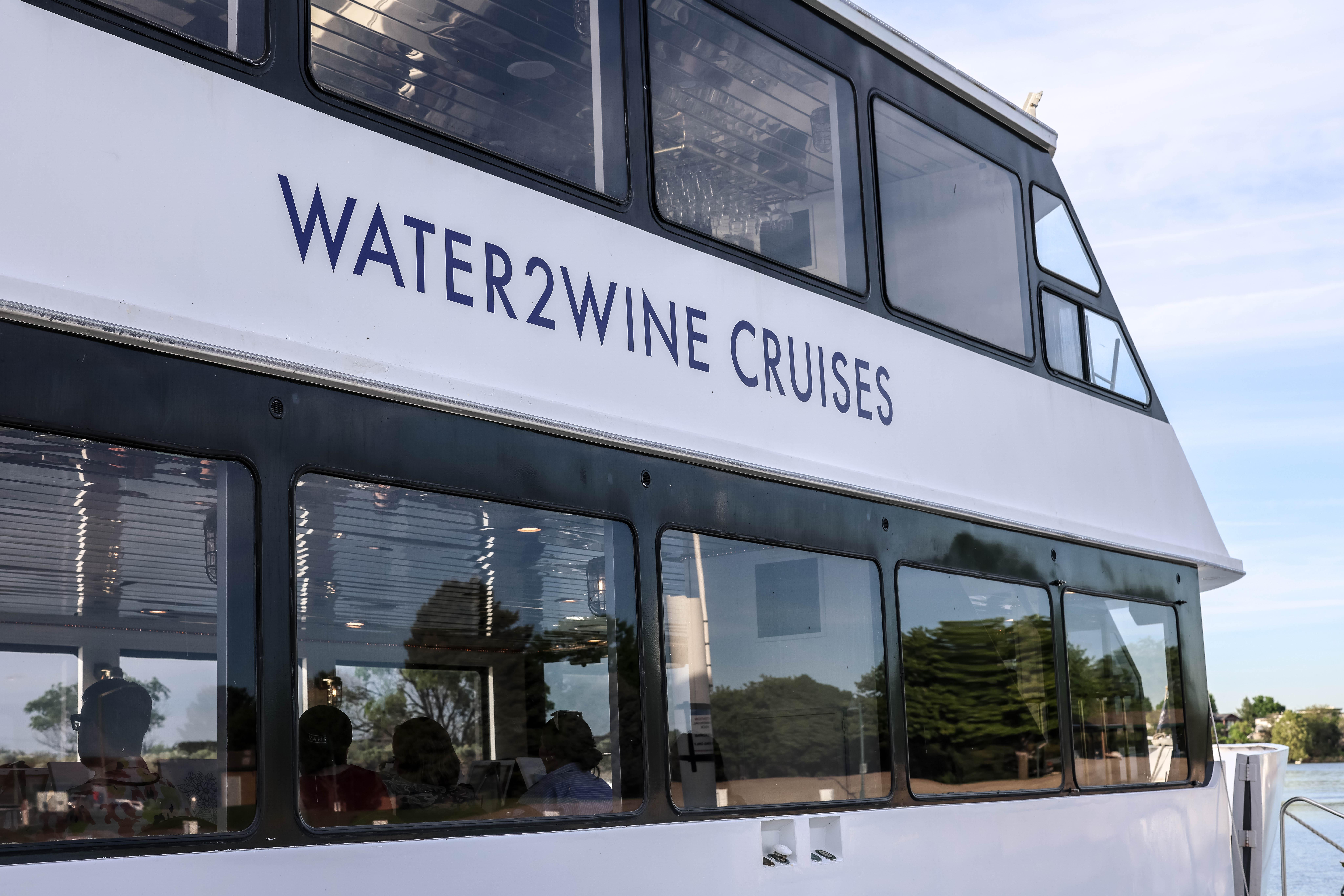 Columbia River Sightseeing Cruise