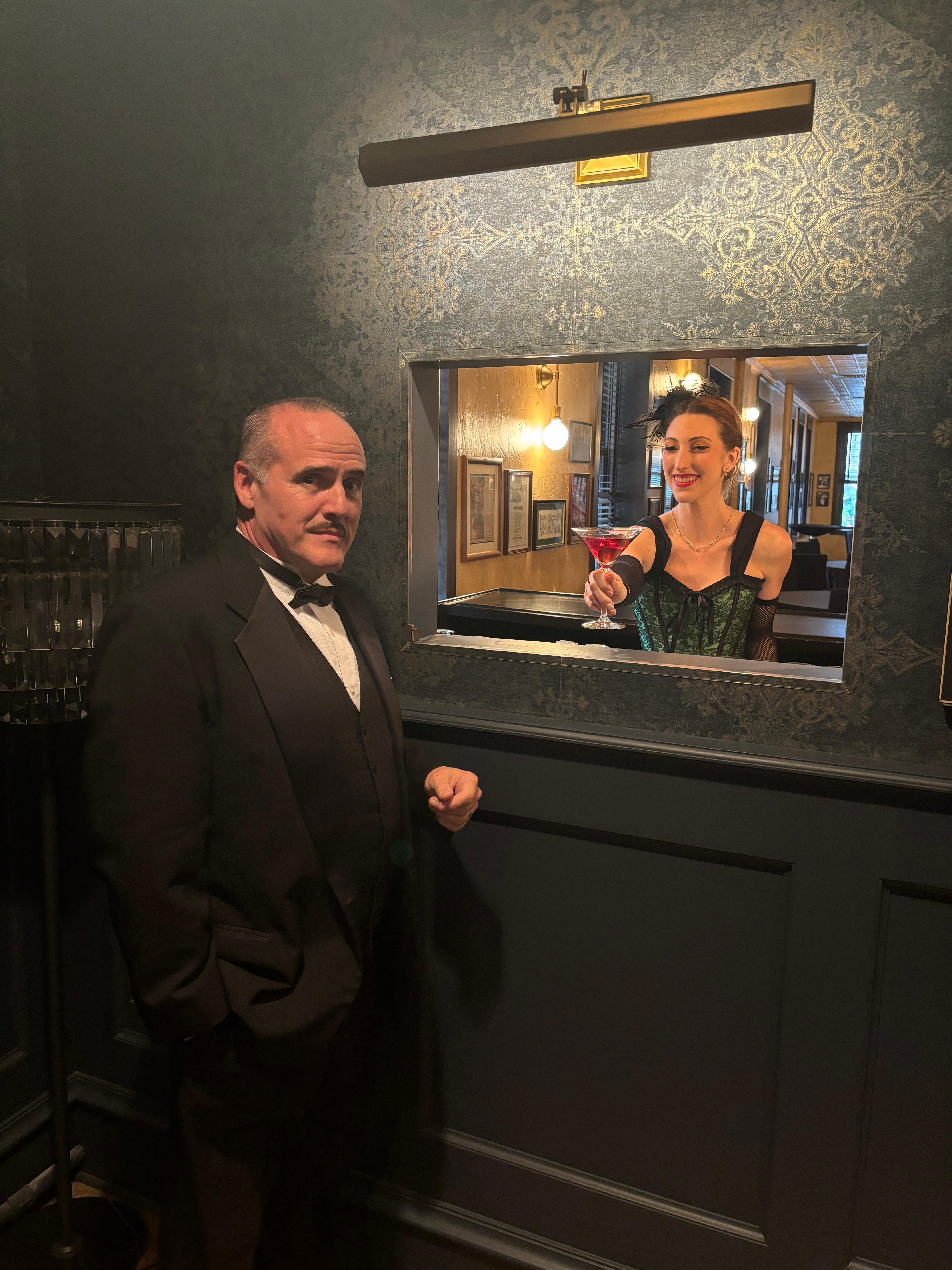 Chicago Mobster Speakeasy & Dinner Show at Nitti's Vault