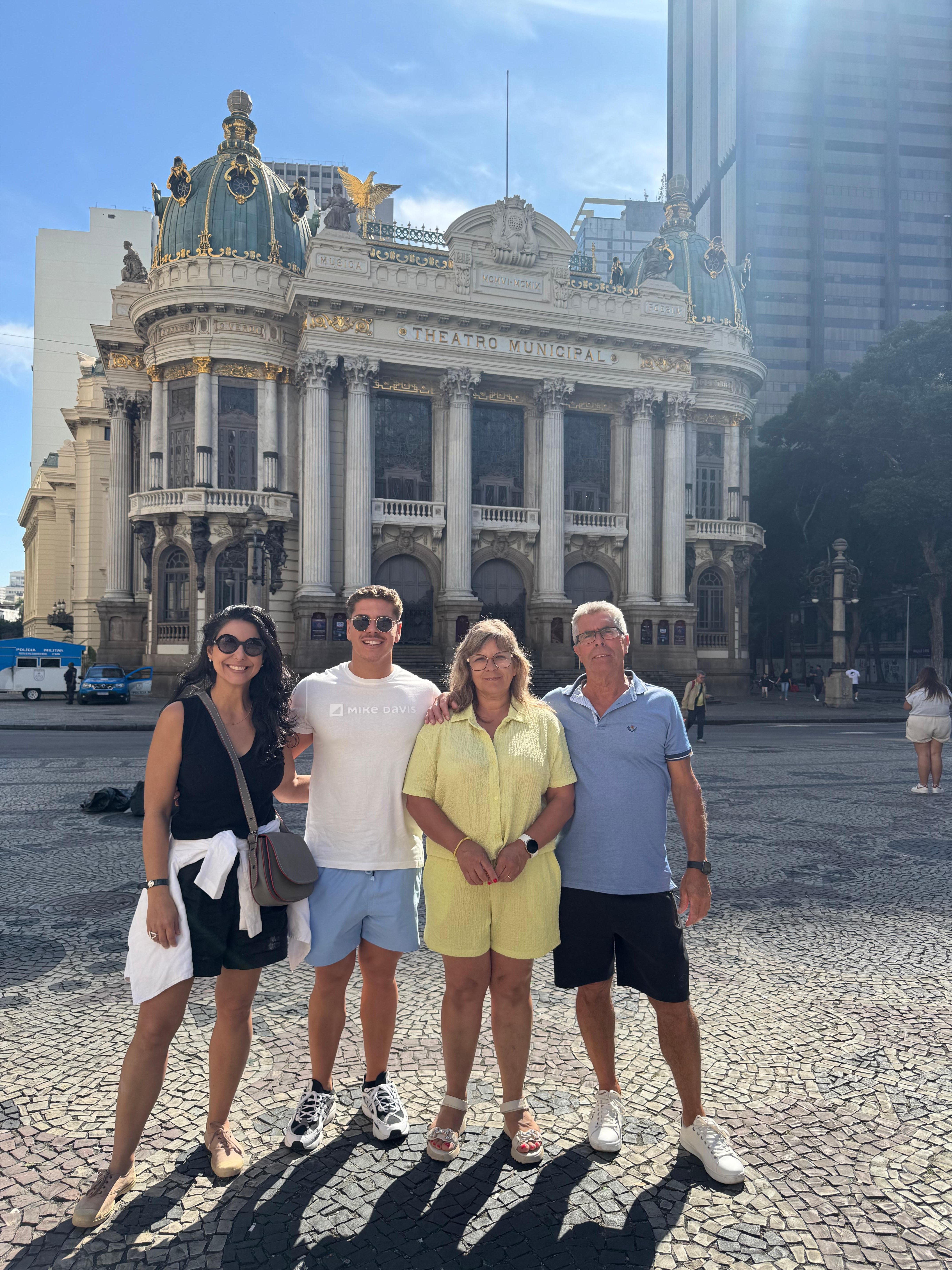 Santa Teresa Art District Tour with Historic Tram