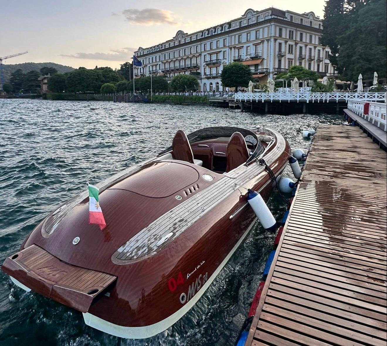 Lake Como:Luxury Private Wooden Boat Tour