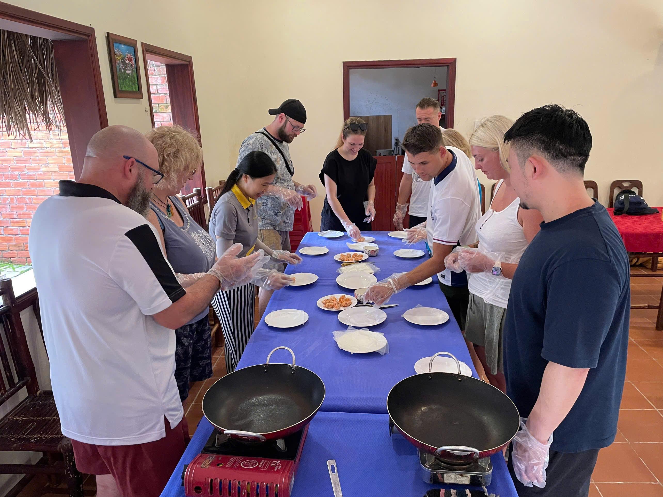 2-Day Mekong Delta Adventure to Phnom Penh
