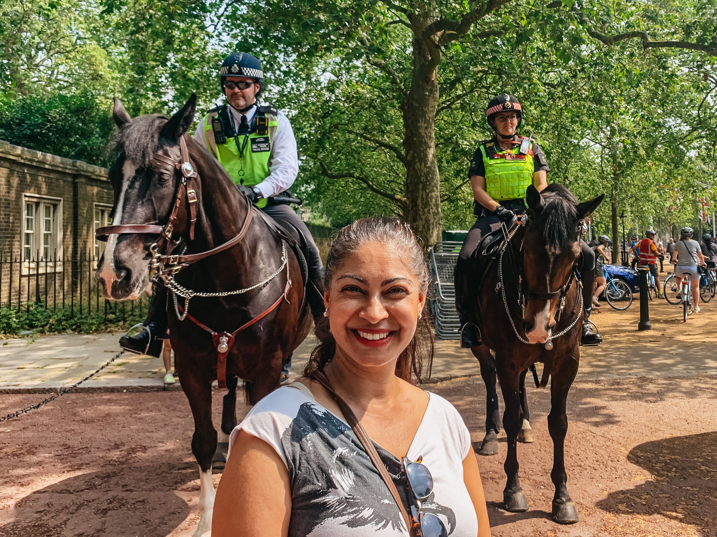 London: The Changing of the Guard Tour and Buckingham Palace