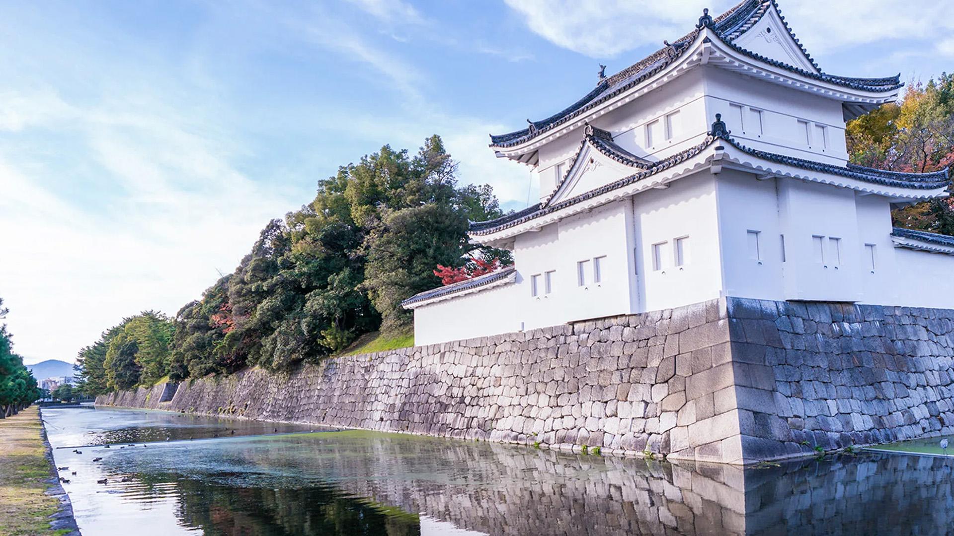 Kyoto Nijo Castle: UNESCO World Heritage Small-Group Guided Tour