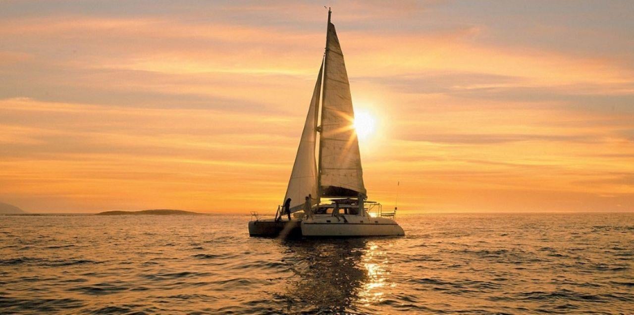 Private Sundowner Catamaran with BBQ Dinner – East Mauritius