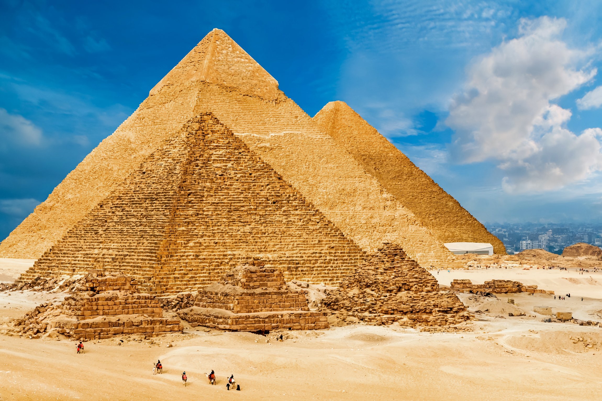 Cairo: Pyramids, Sakkara & Memphis Full-Day Expedition