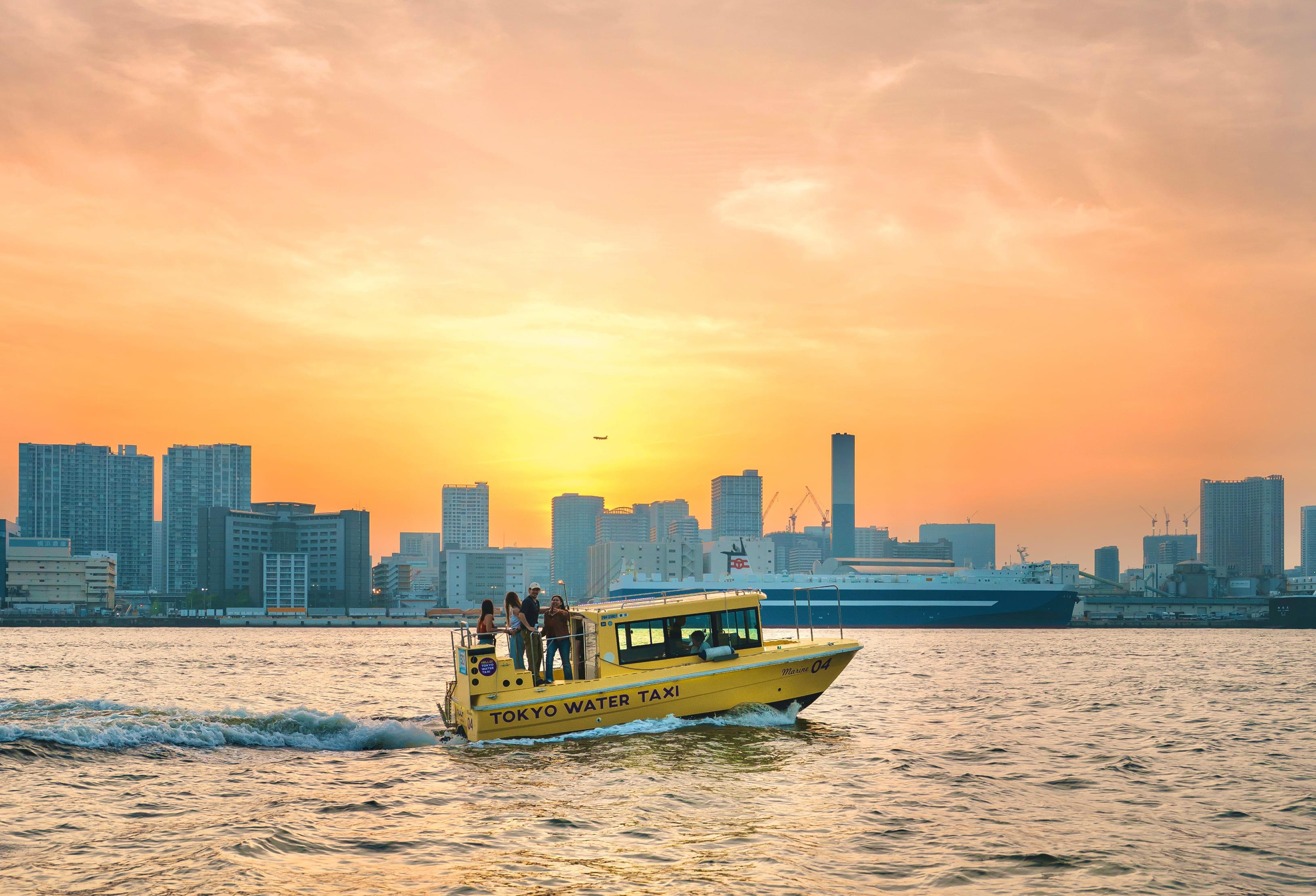 Tokyo Bay Sunset Cruise on Private Boat