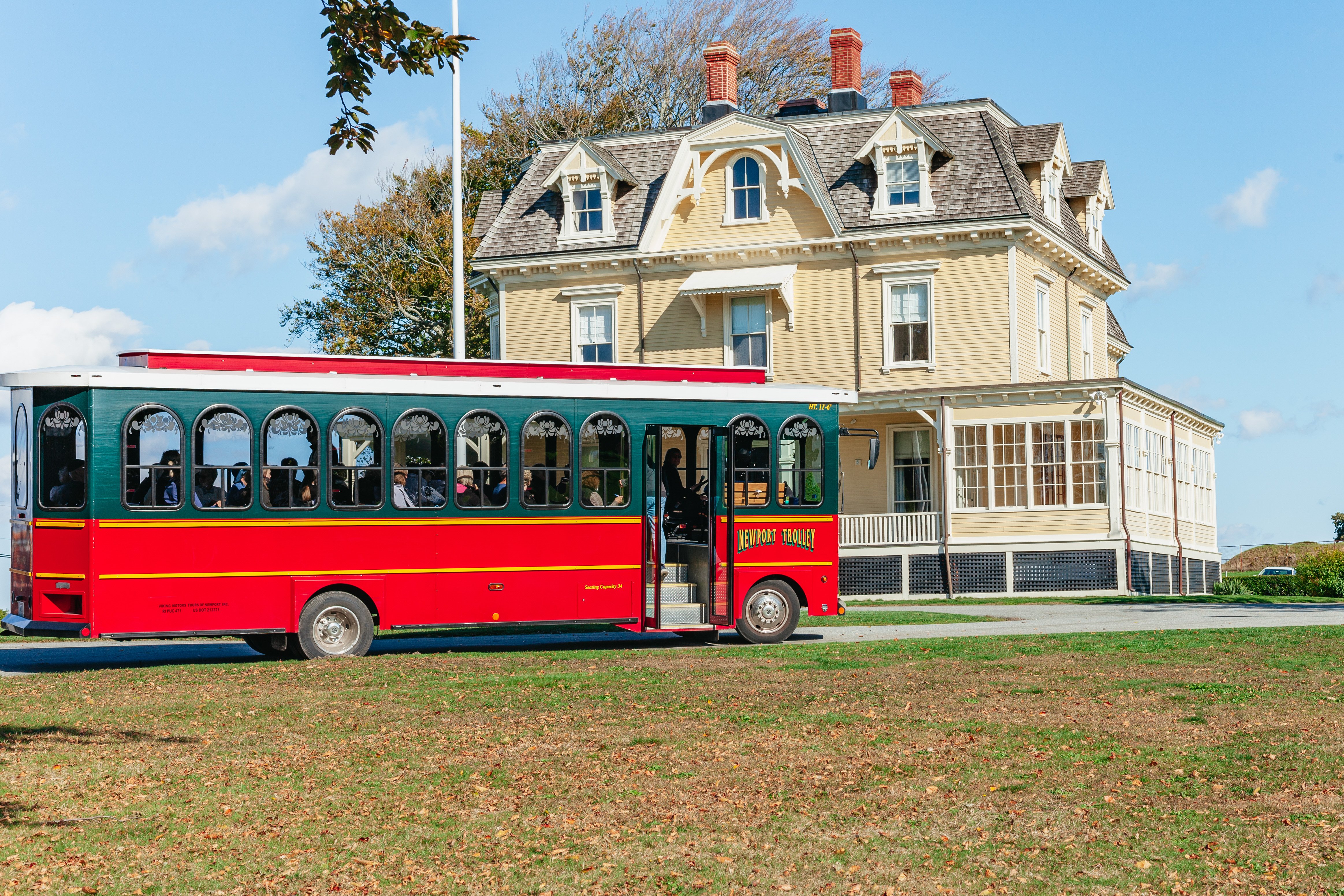 Newport Scenic Trolley Expedition