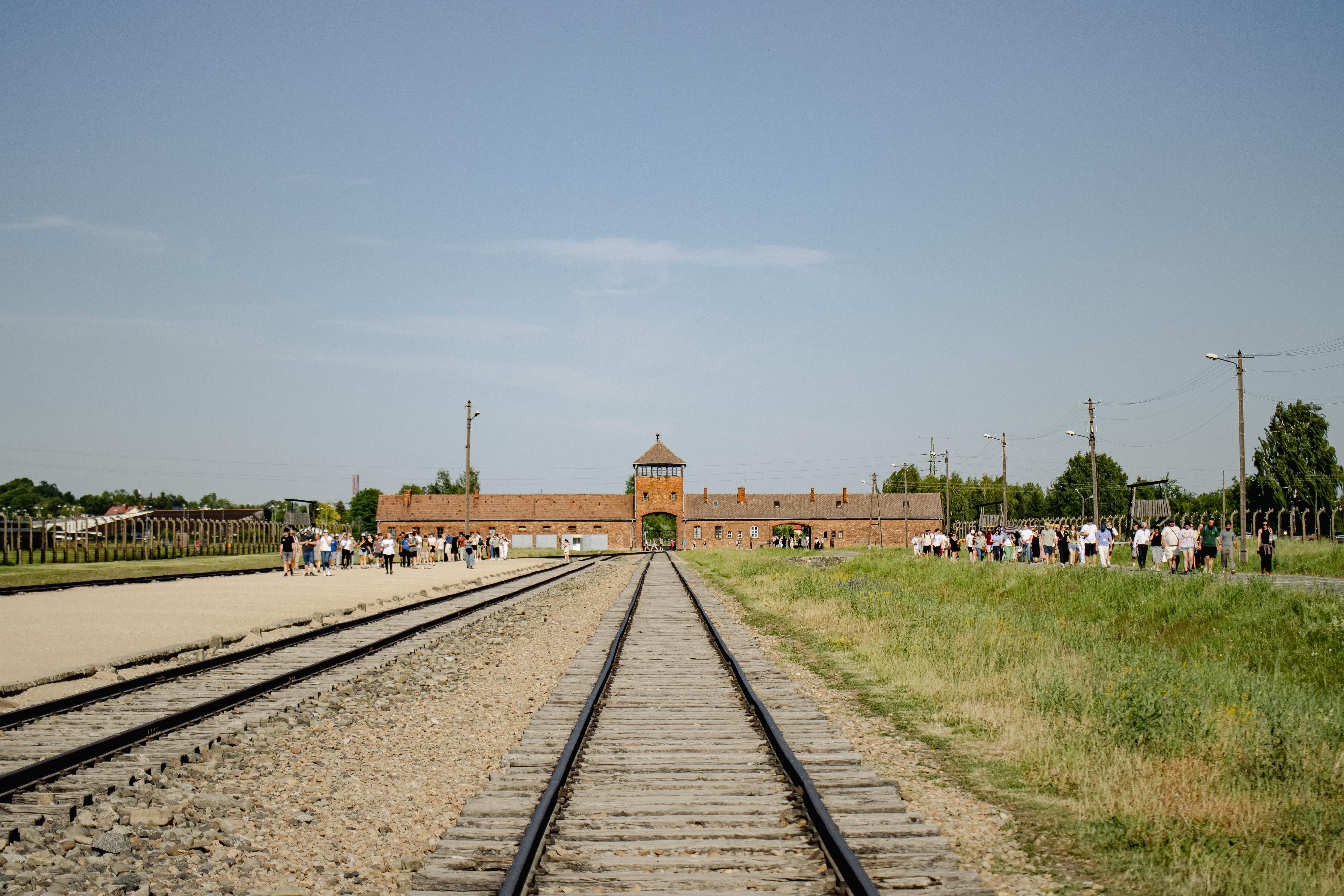 Wycieczka do Auschwitz-Birkenau z przewodnikiem i transportem z Krakowa