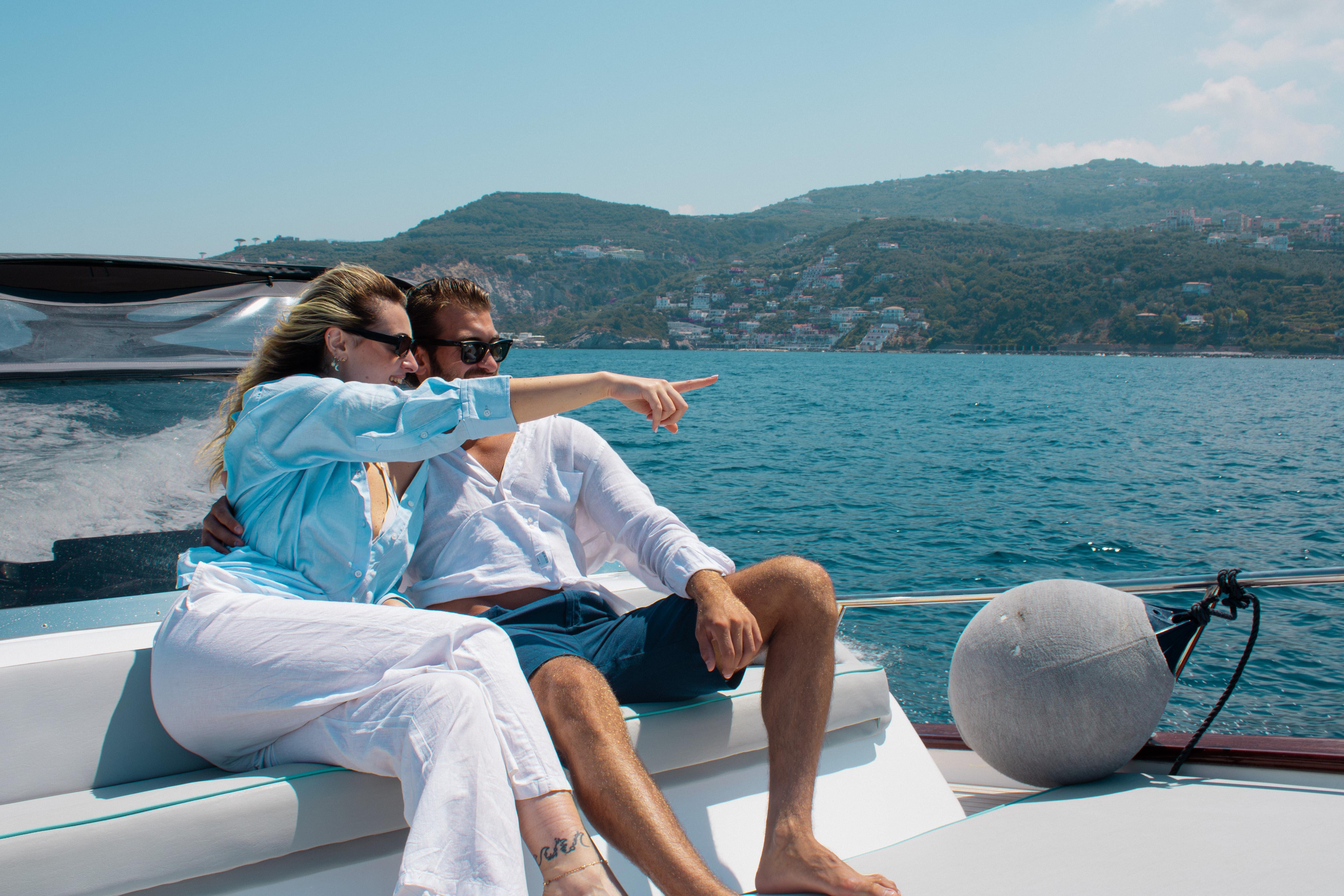 Capri Small-Group Boat Tour from Positano with Lunch & Drinks