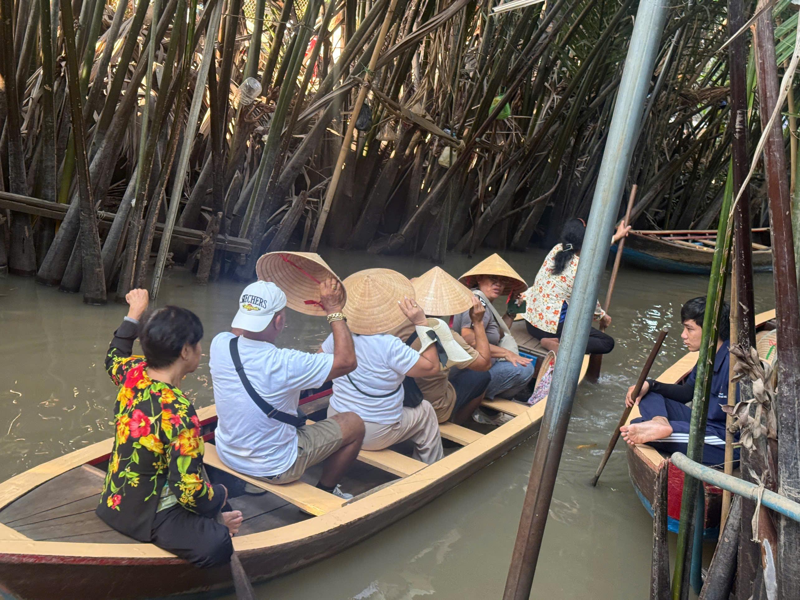 2-Day Mekong Delta Adventure & Cai Rang Market