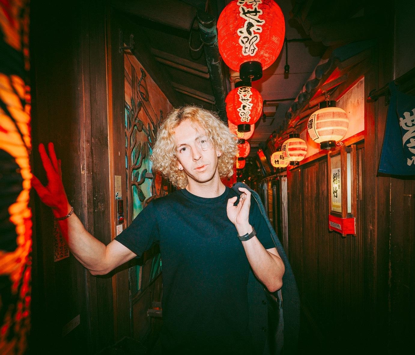 Osaka: Private Night Portrait Experience with Photographer