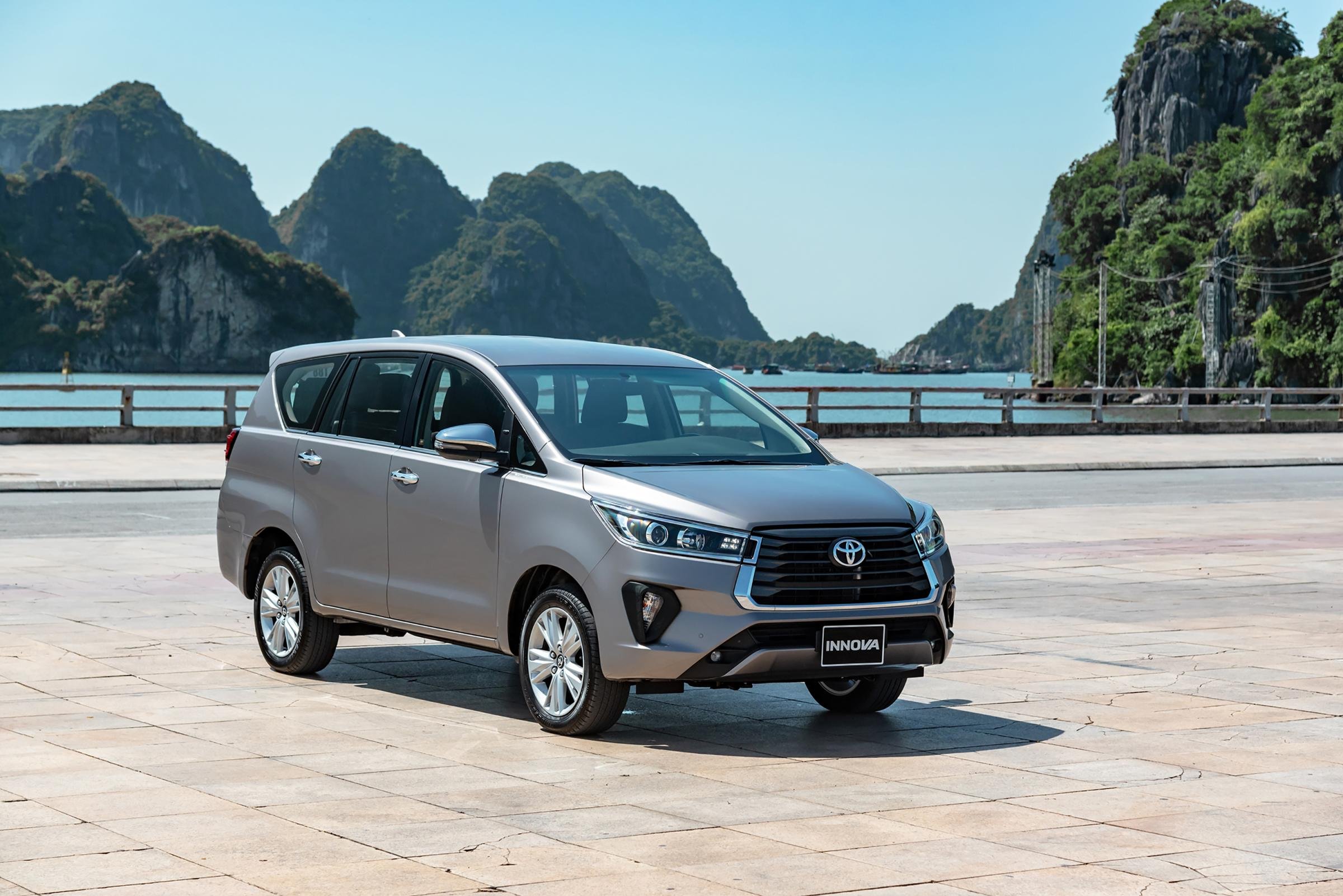 Private Hanoi to Halong Bay Transfer Service
