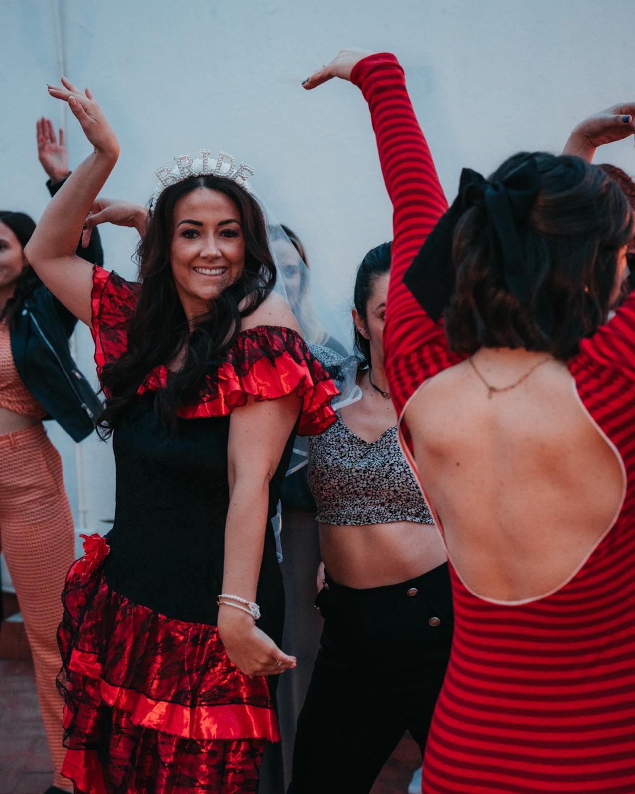 Barcelona rooftop salsa class — bottomless sangria, beginner-friendly lesson with city skyline views — image 5