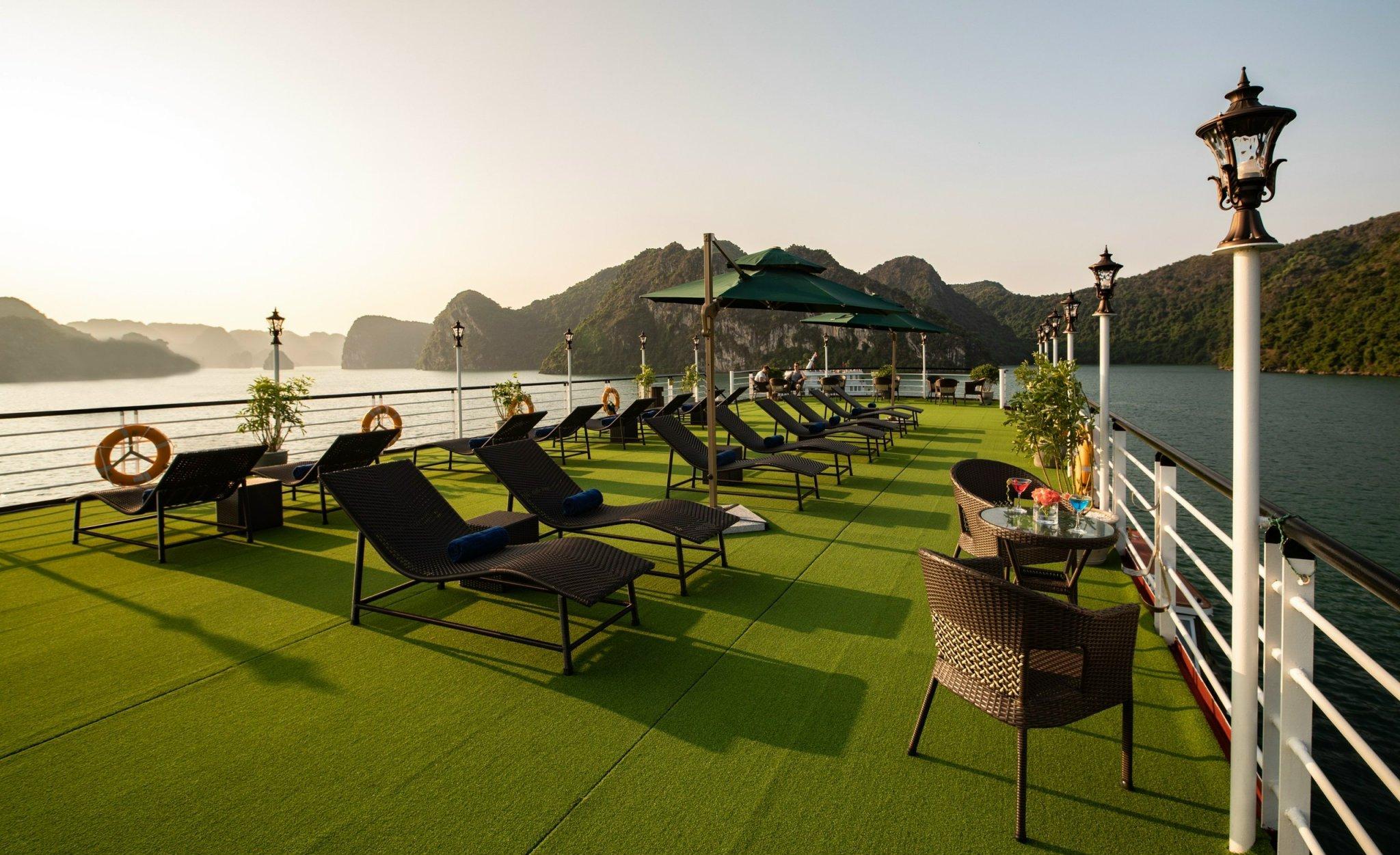 Ha Long & Lan Ha Bay 2-Day 5-Star Balcony Cruise