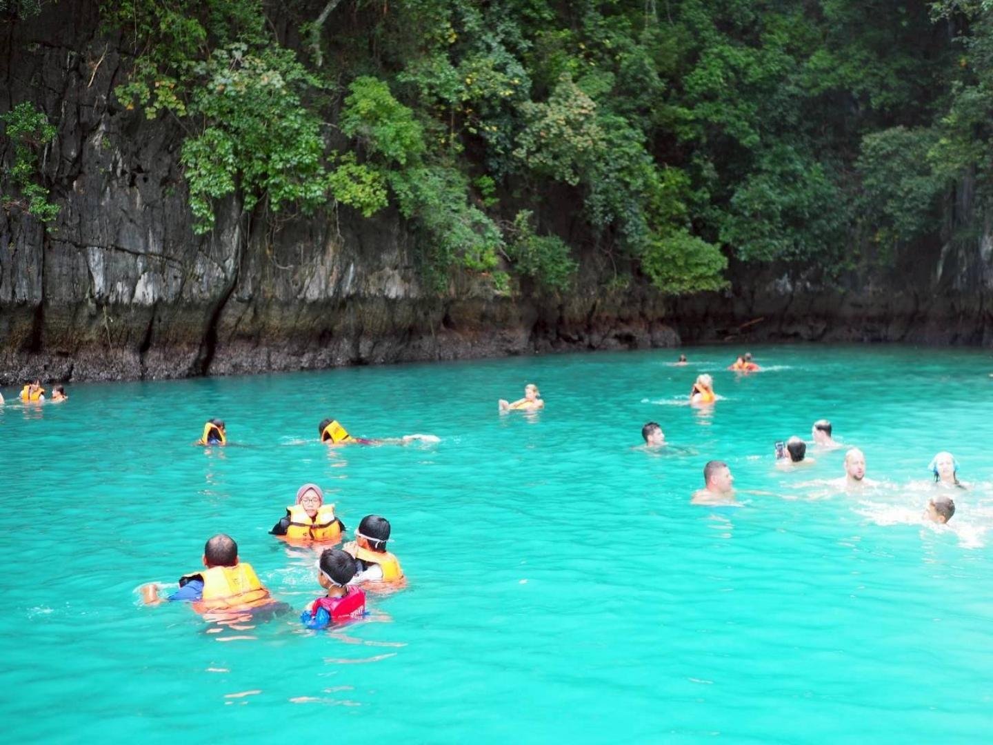 Phi Phi Islands & 4 Islands Sunset BBQ Cruise