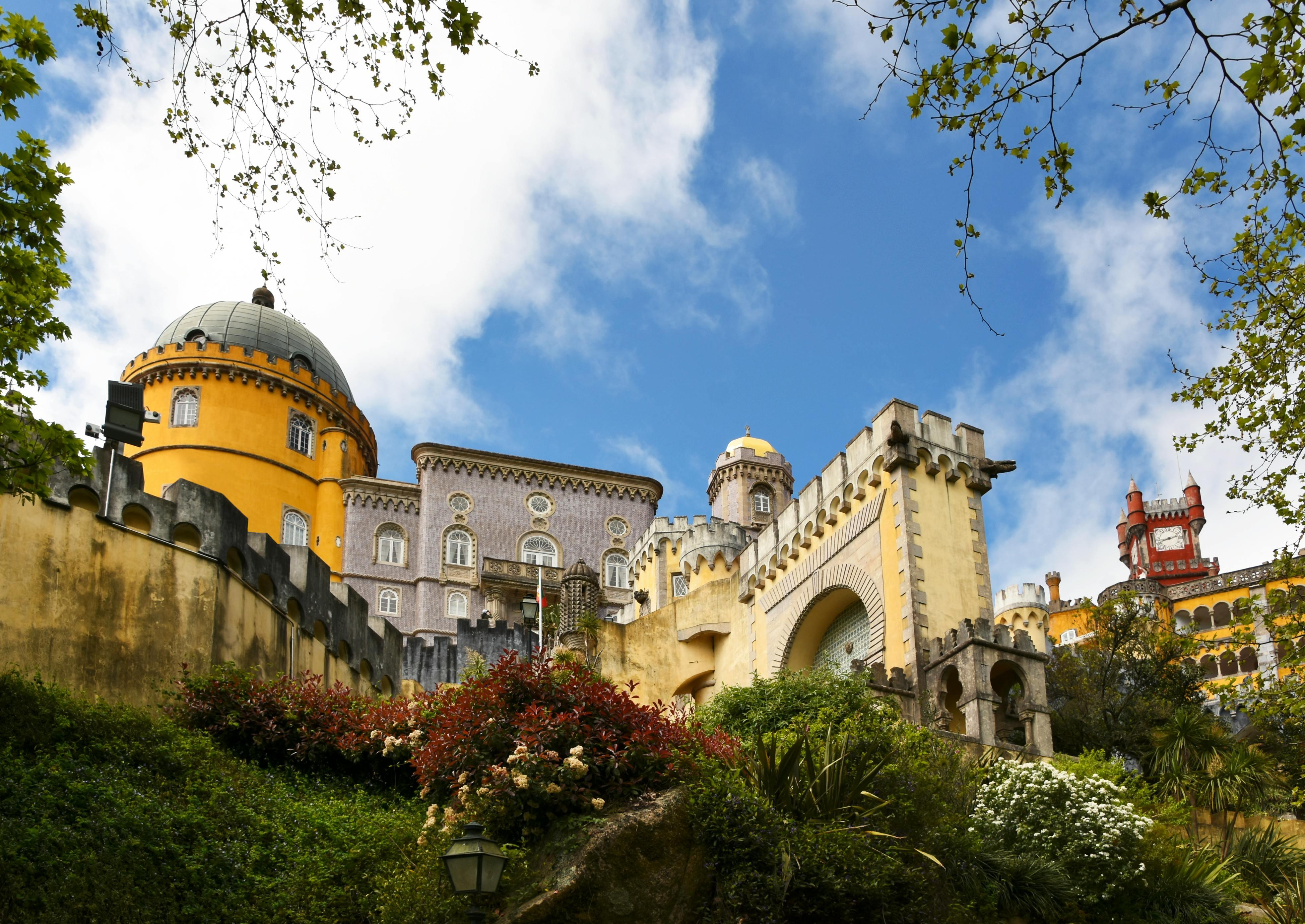 Sintra, Pena Palace, Regaleira, Cabo da Roca & Cascais Day Tour from Lisbon