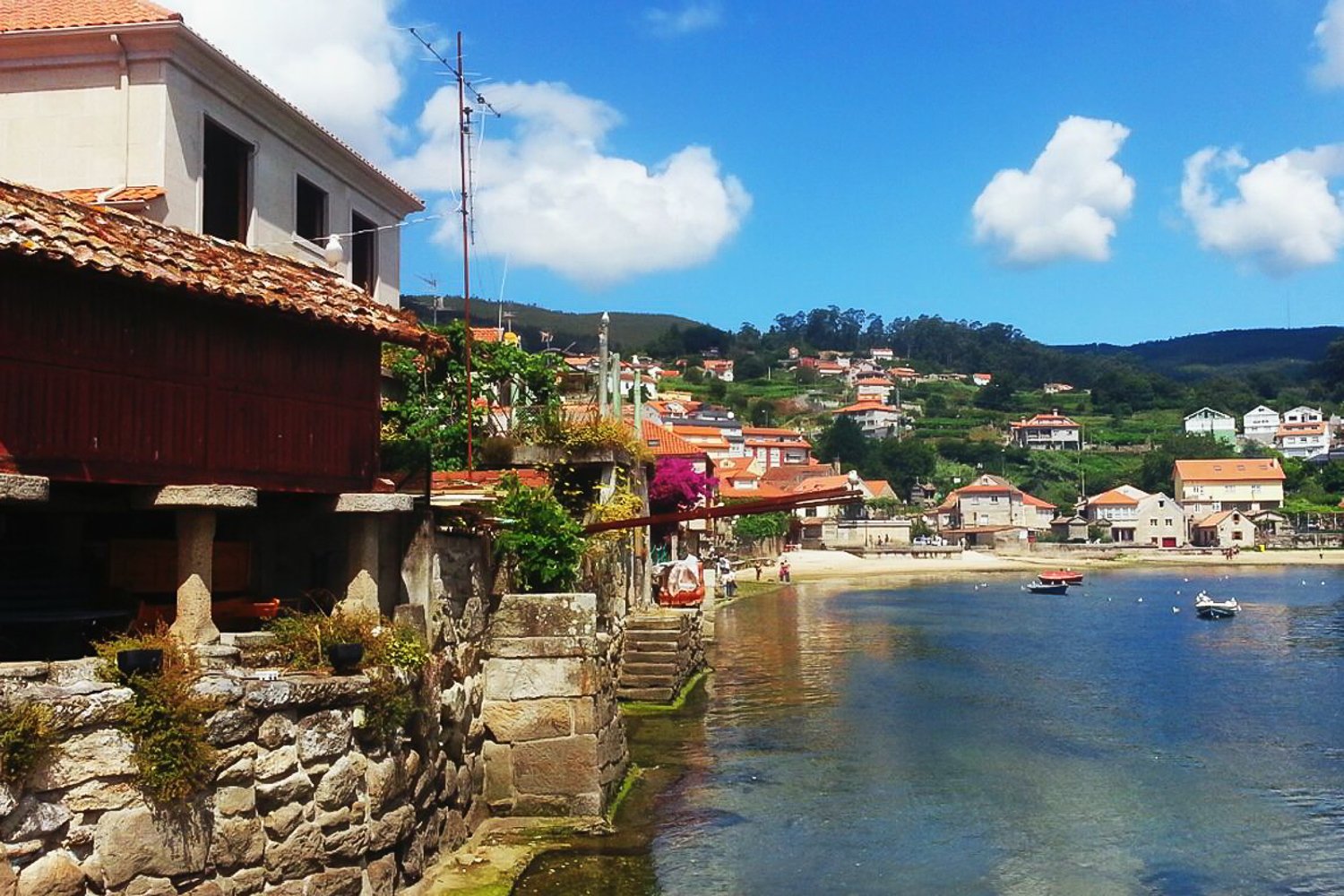 Rías Baixas Discovery: Coastal Villages & Boat Experience from Santiago