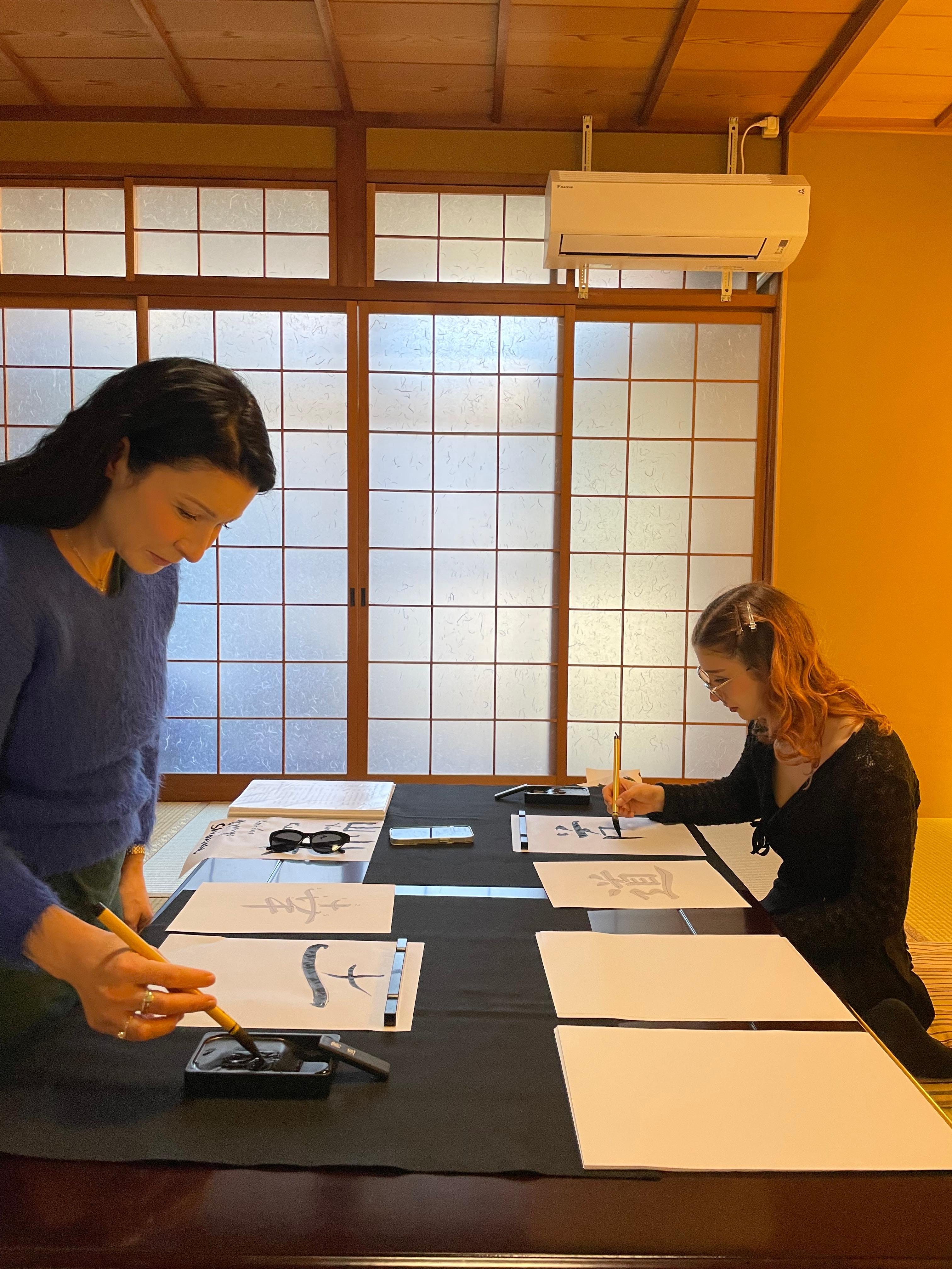 Kyoto experience — temples, geisha, bamboo grove — image 15