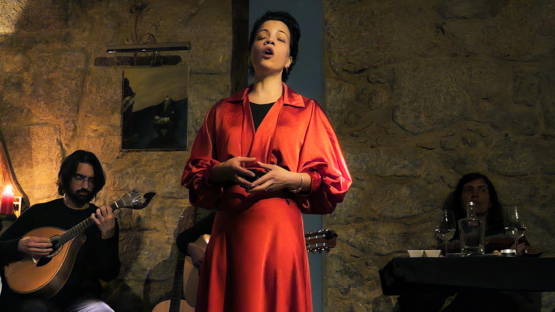 Porto: All-Inclusive Fado Dinner Show and Night Tour - 2026 (Verified Reviews)