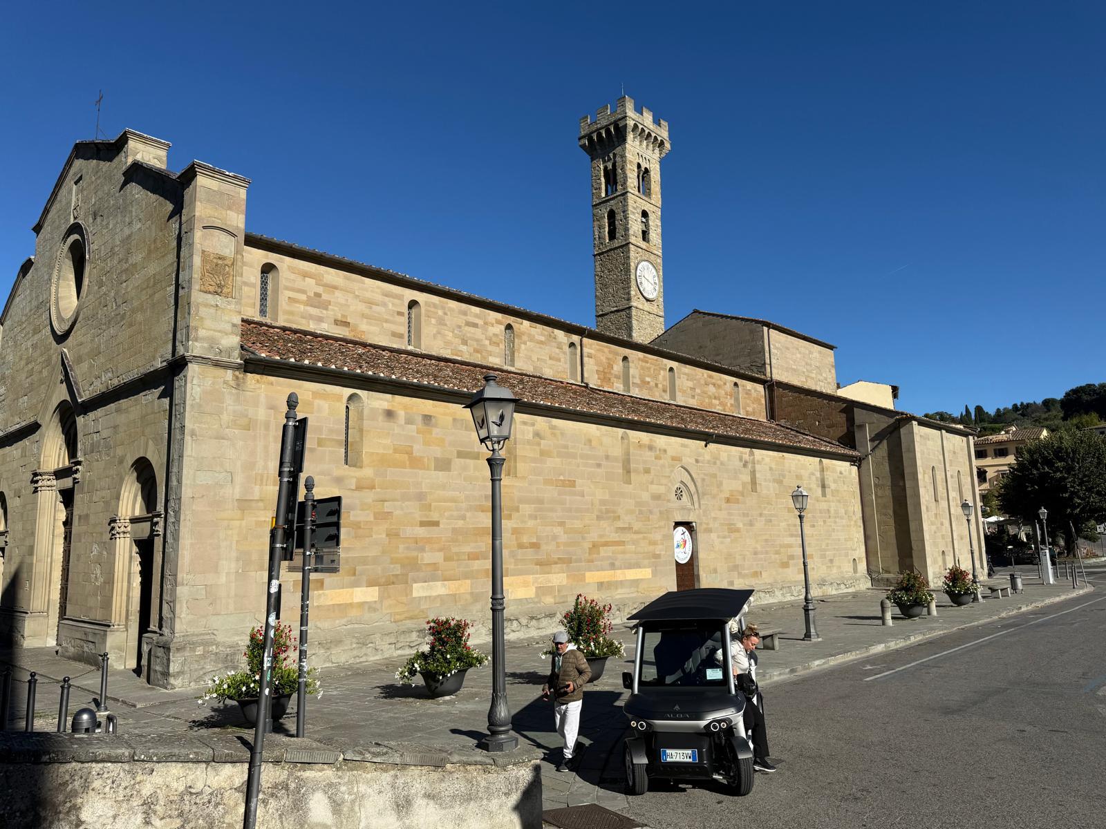 Florence: Private Golf Cart Tour to Fiesole & Roman Sites