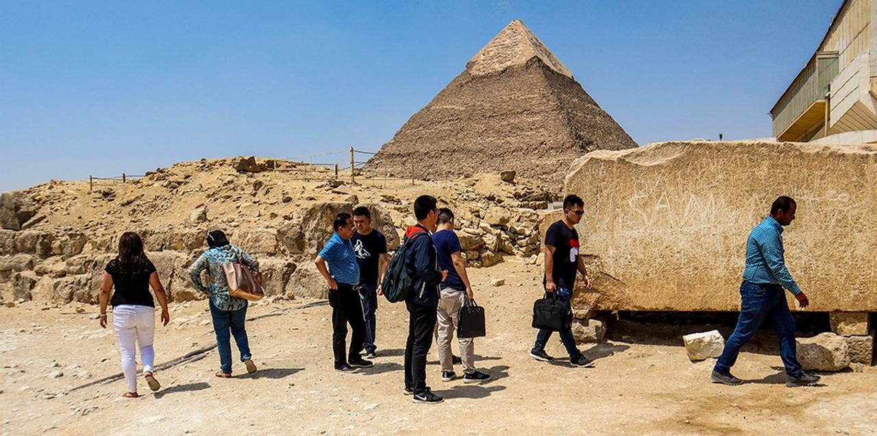 Cairo Day Trip from Sharm El Sheikh: Pyramids, Sphinx & Egyptian Museum