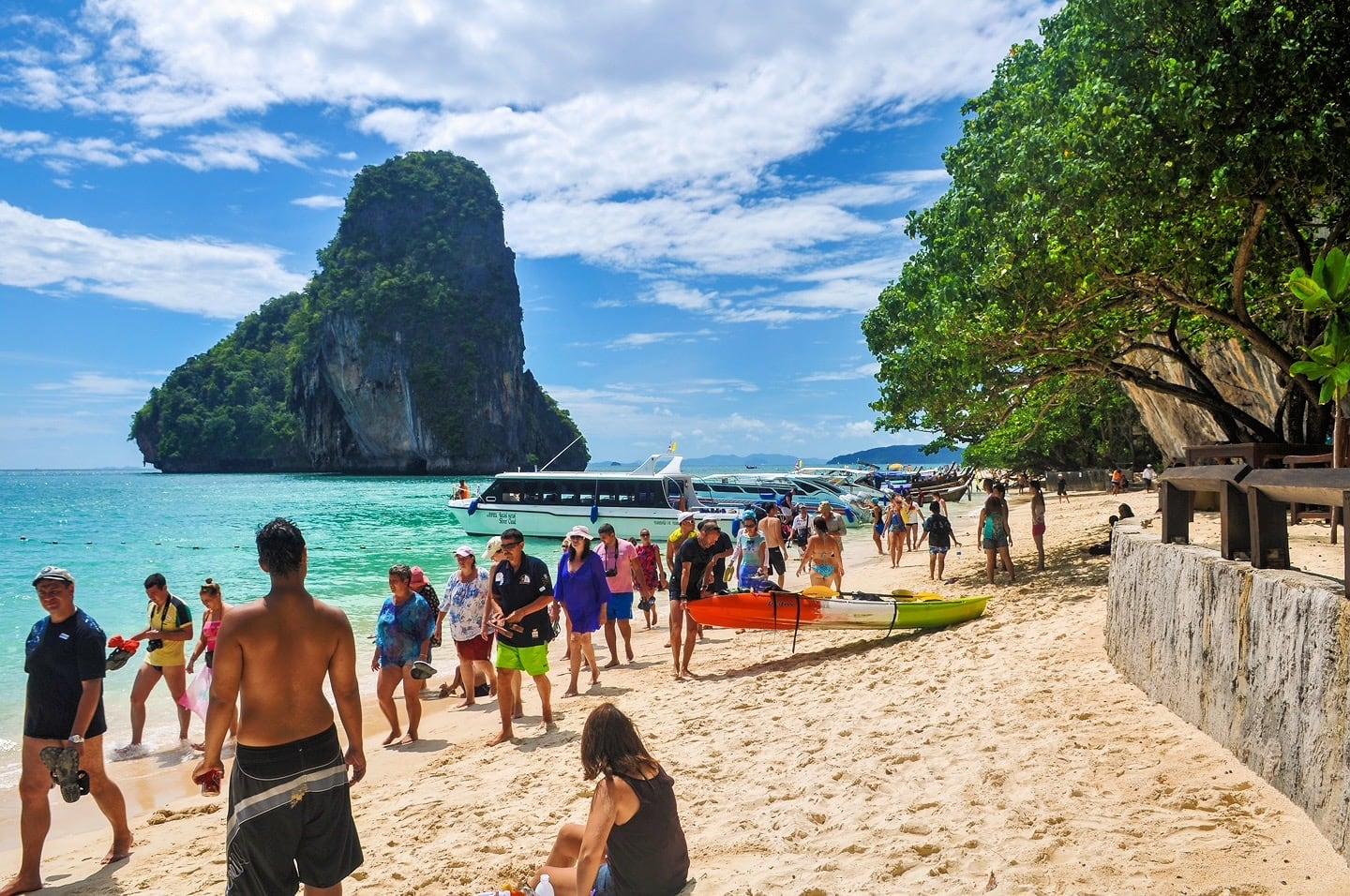 Krabi Airport to Railay Beach: Private Transfer & Boat Combo