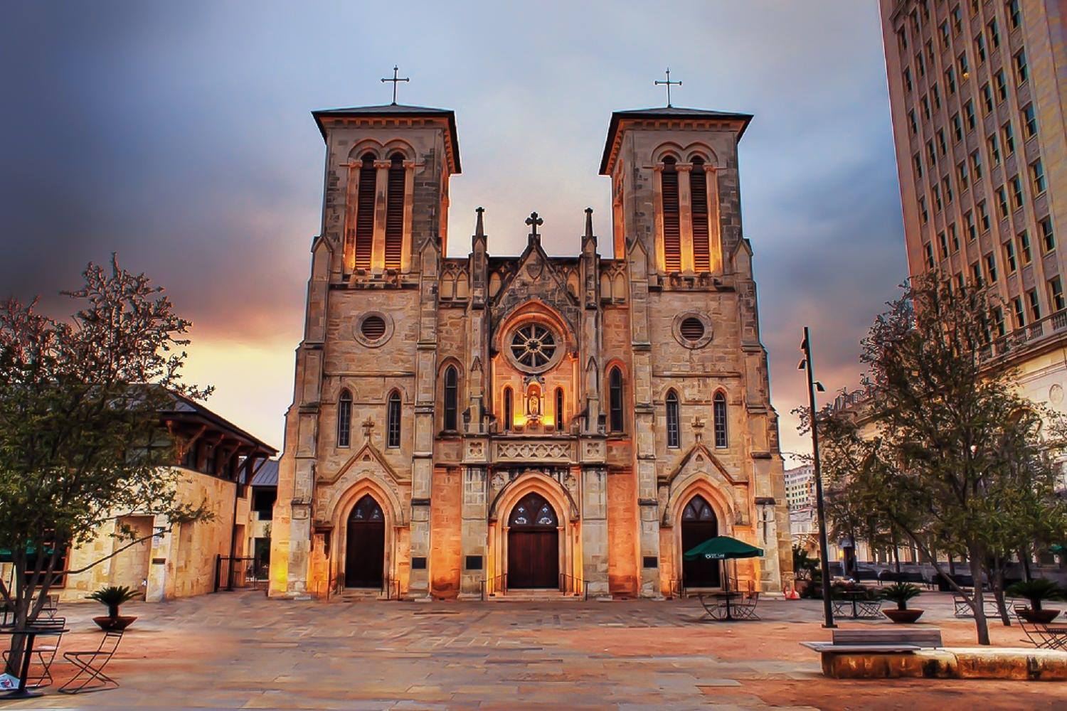 San Antonio Van Sightseeing Adventure