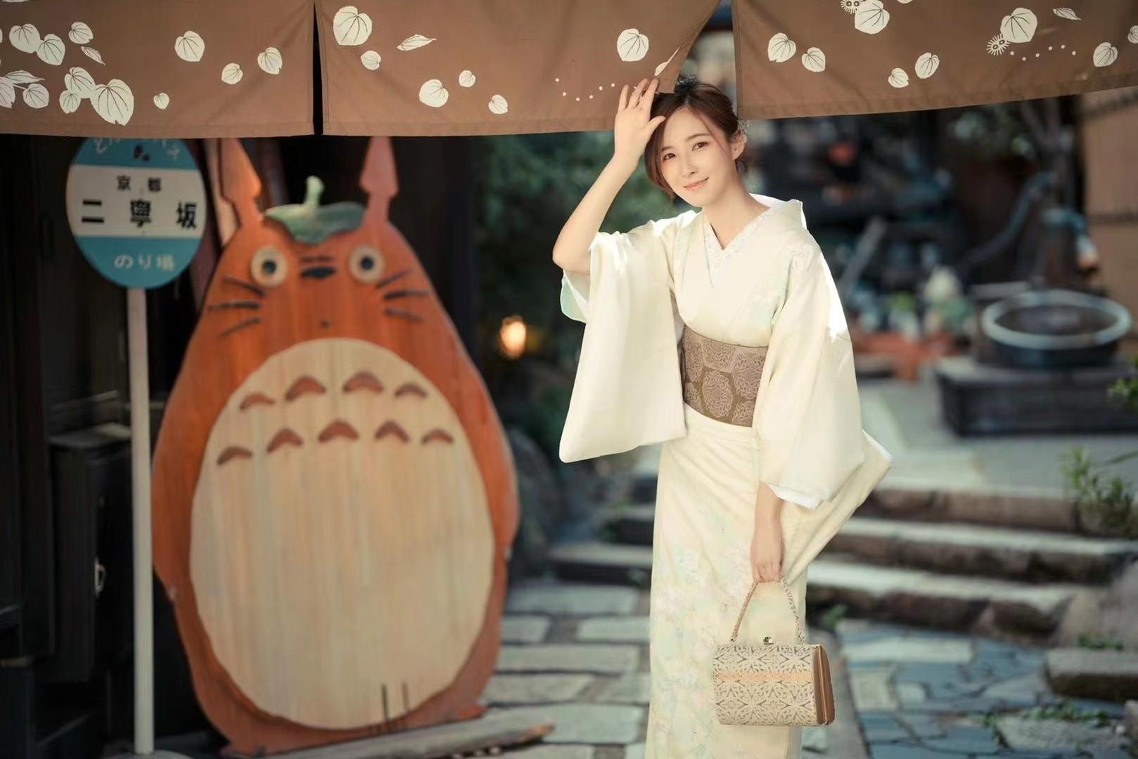 Asakusa Kimono Rental & Styling Experience