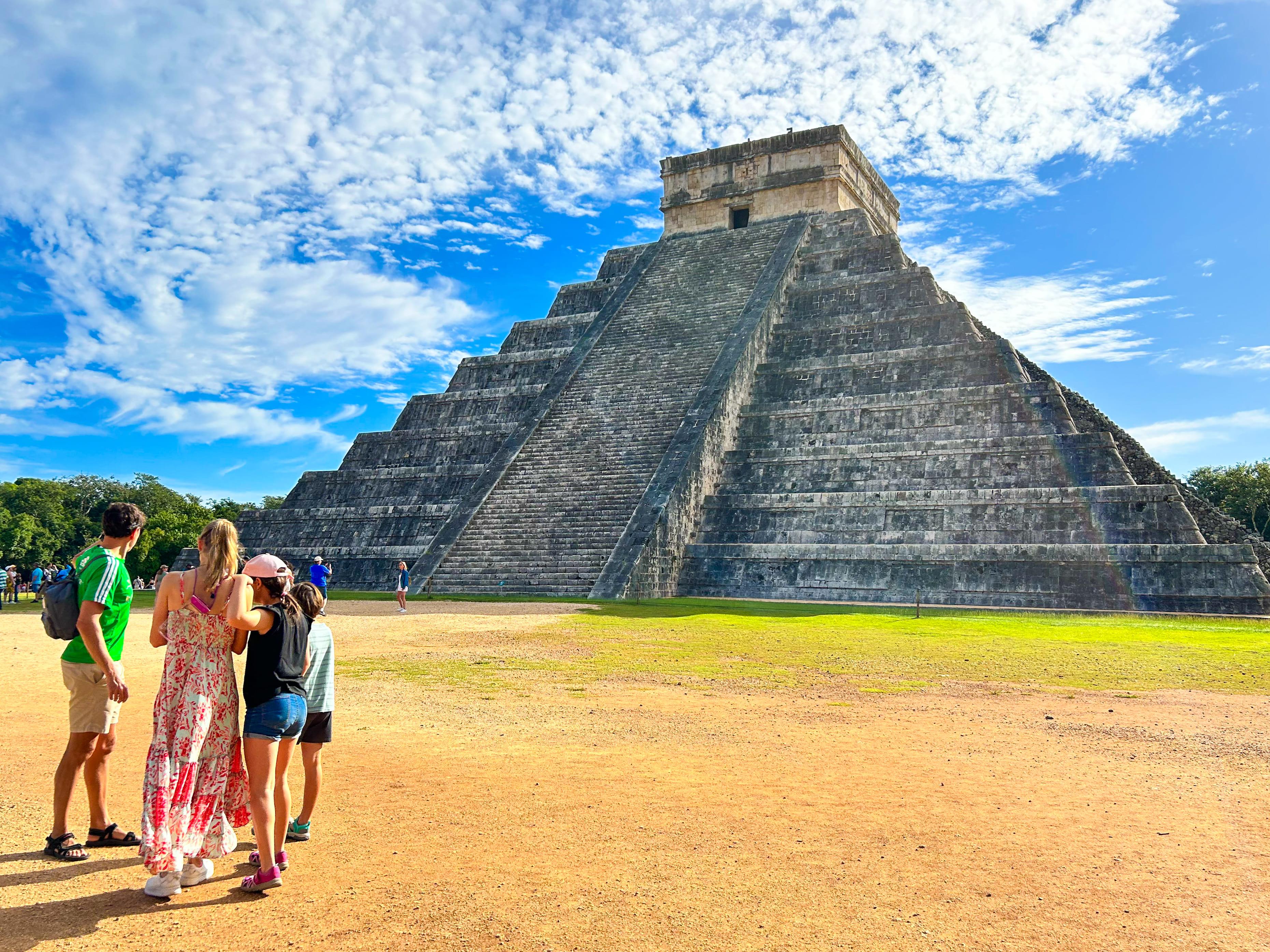 Chichen Itza, Cenote Chichikan & Valladolid Full-Day Tour